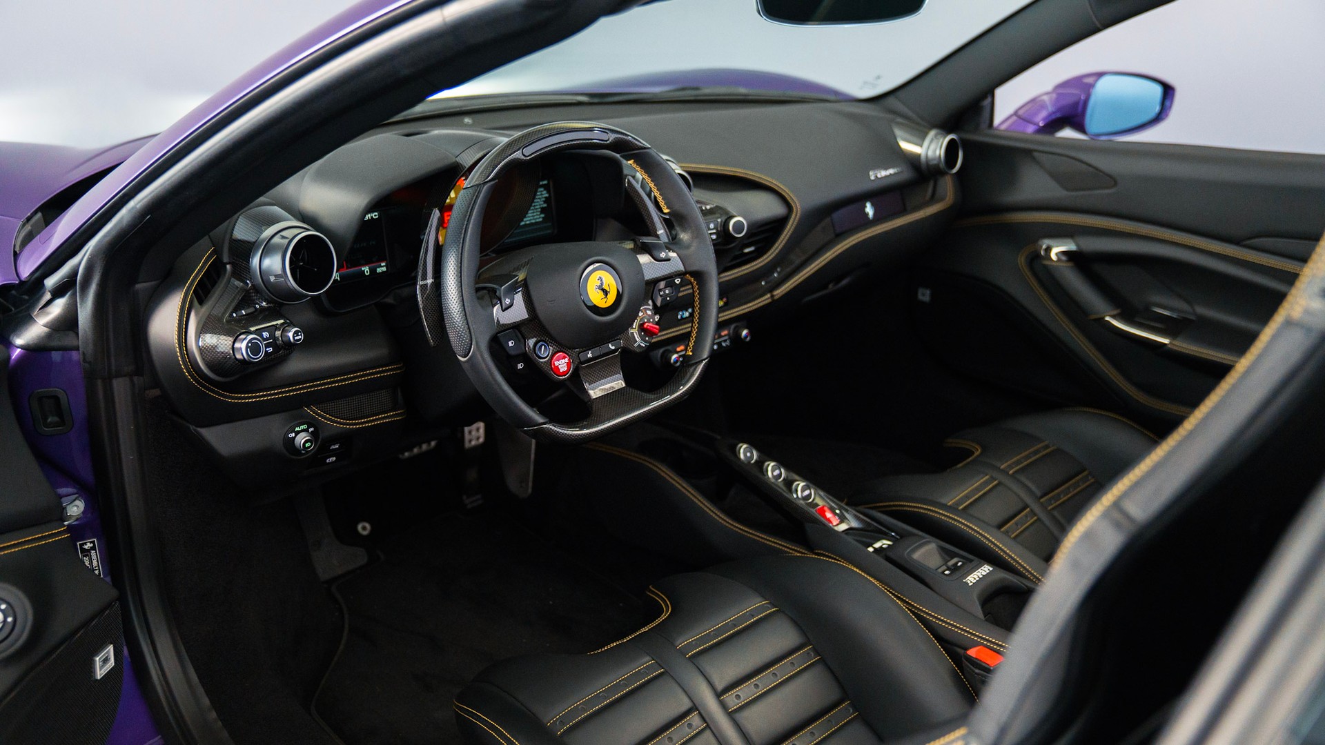 FERRARI F8 Spider-image-11