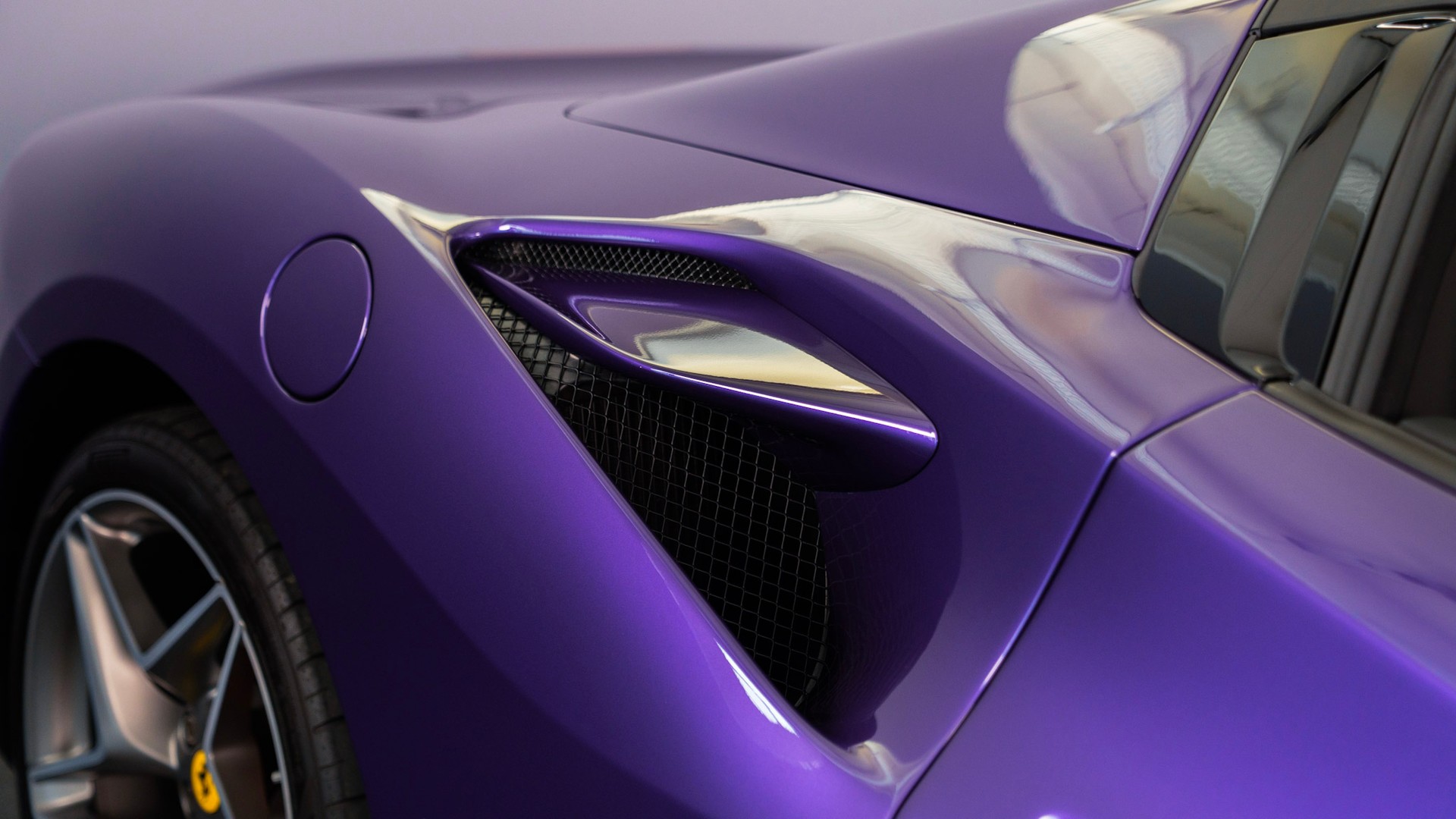 FERRARI F8 Spider-image-9