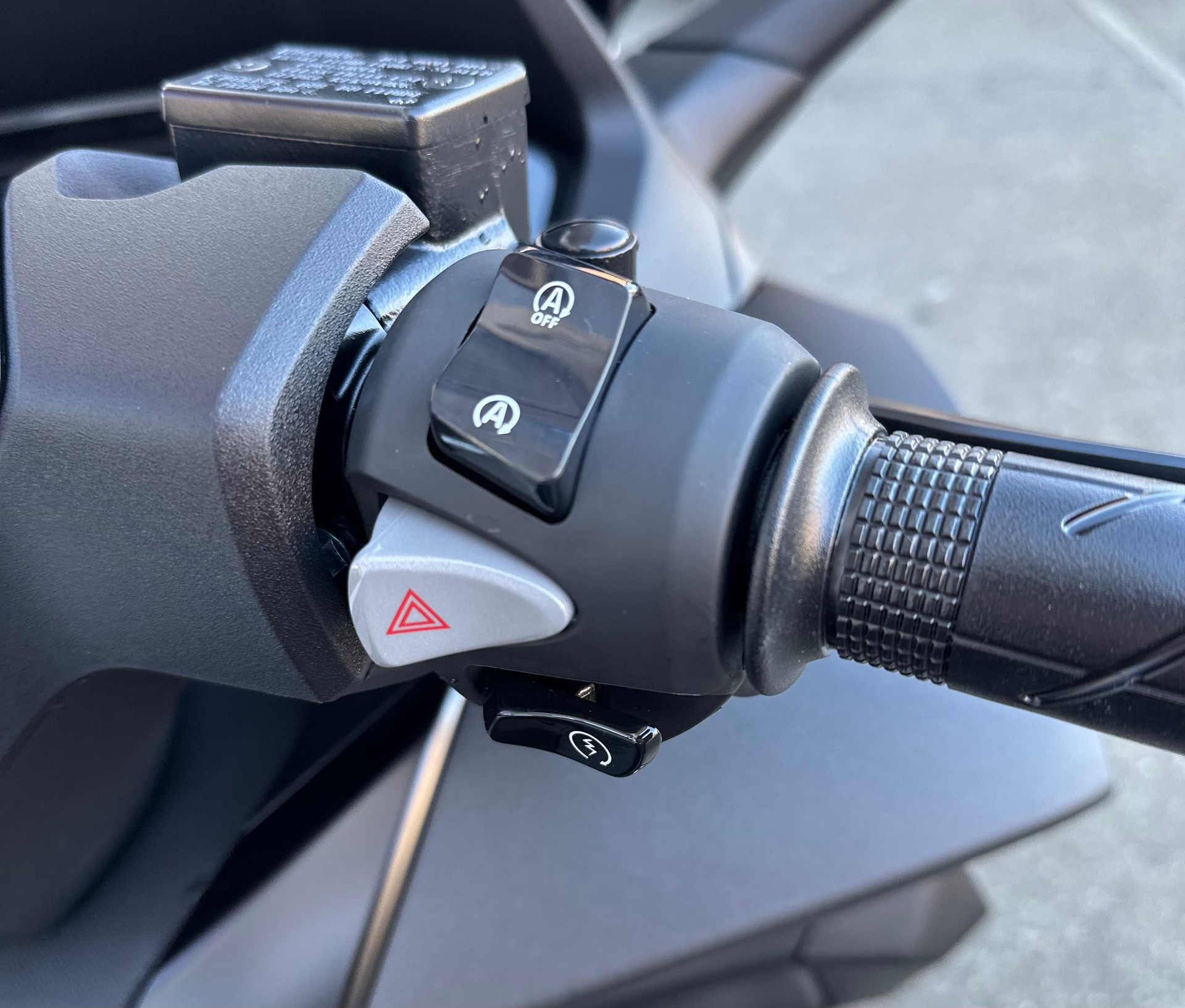 HONDA NSS 125 Forza Special Edition-image-10