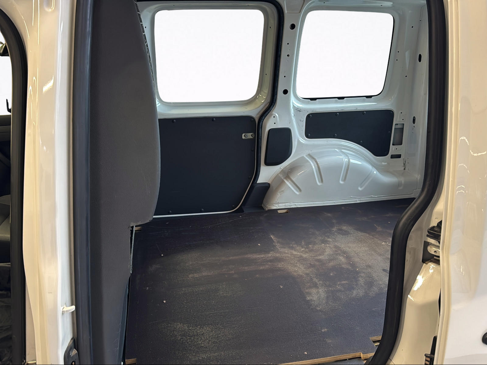 VW Caddy 2.0 EcoFuel-image-11