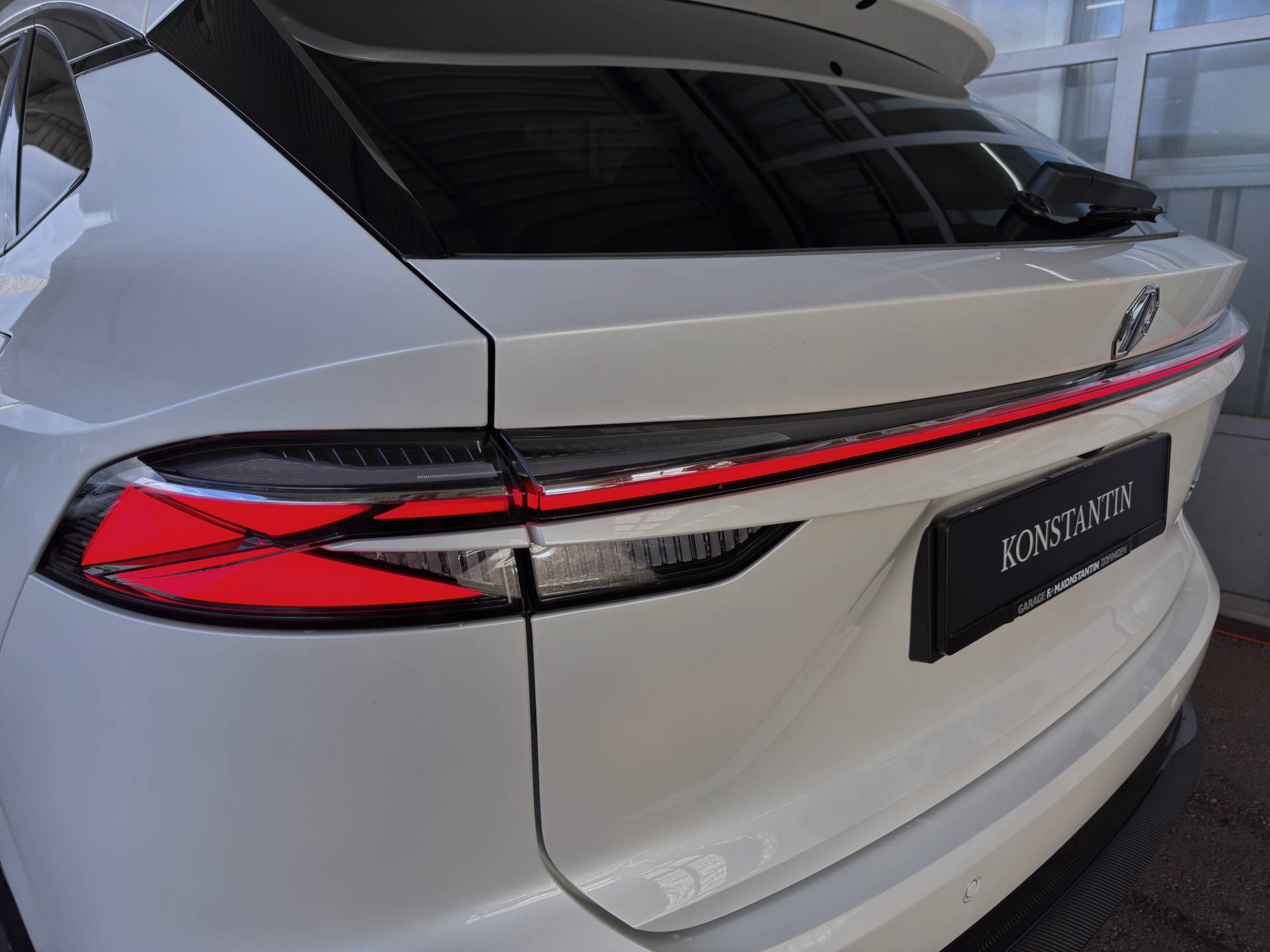 MG HS 1.5 PHEV Luxury-image-14