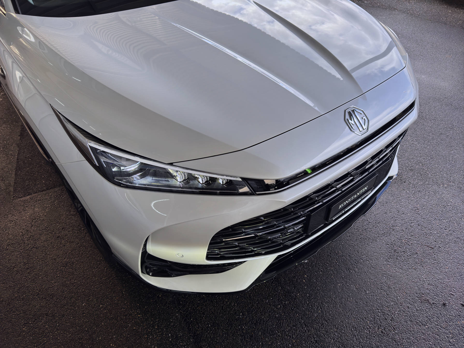 MG HS 1.5 PHEV Luxury-image-13