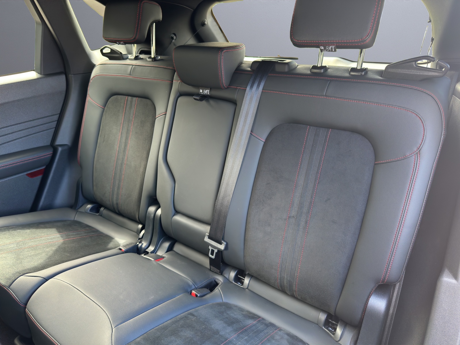 FORD Kuga 2.5 Hybrid ST-Line X 4x4-image-7
