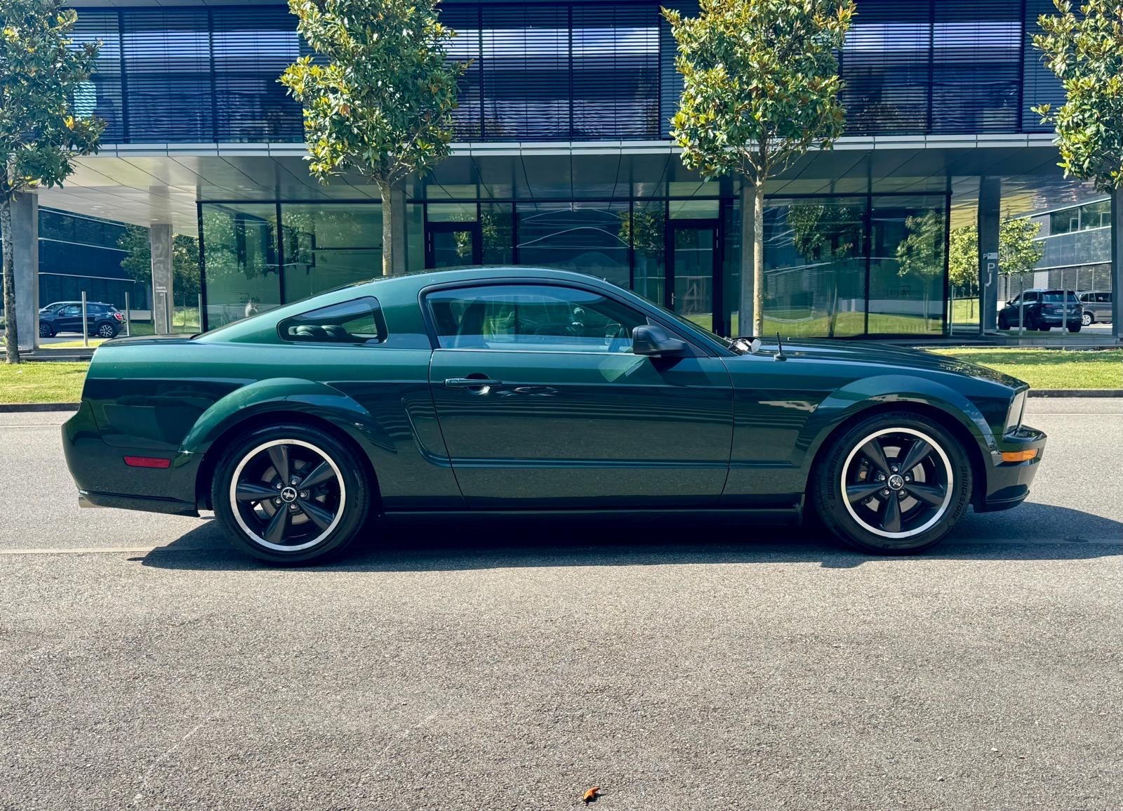 FORD GT Bullitt-showroom-element-1