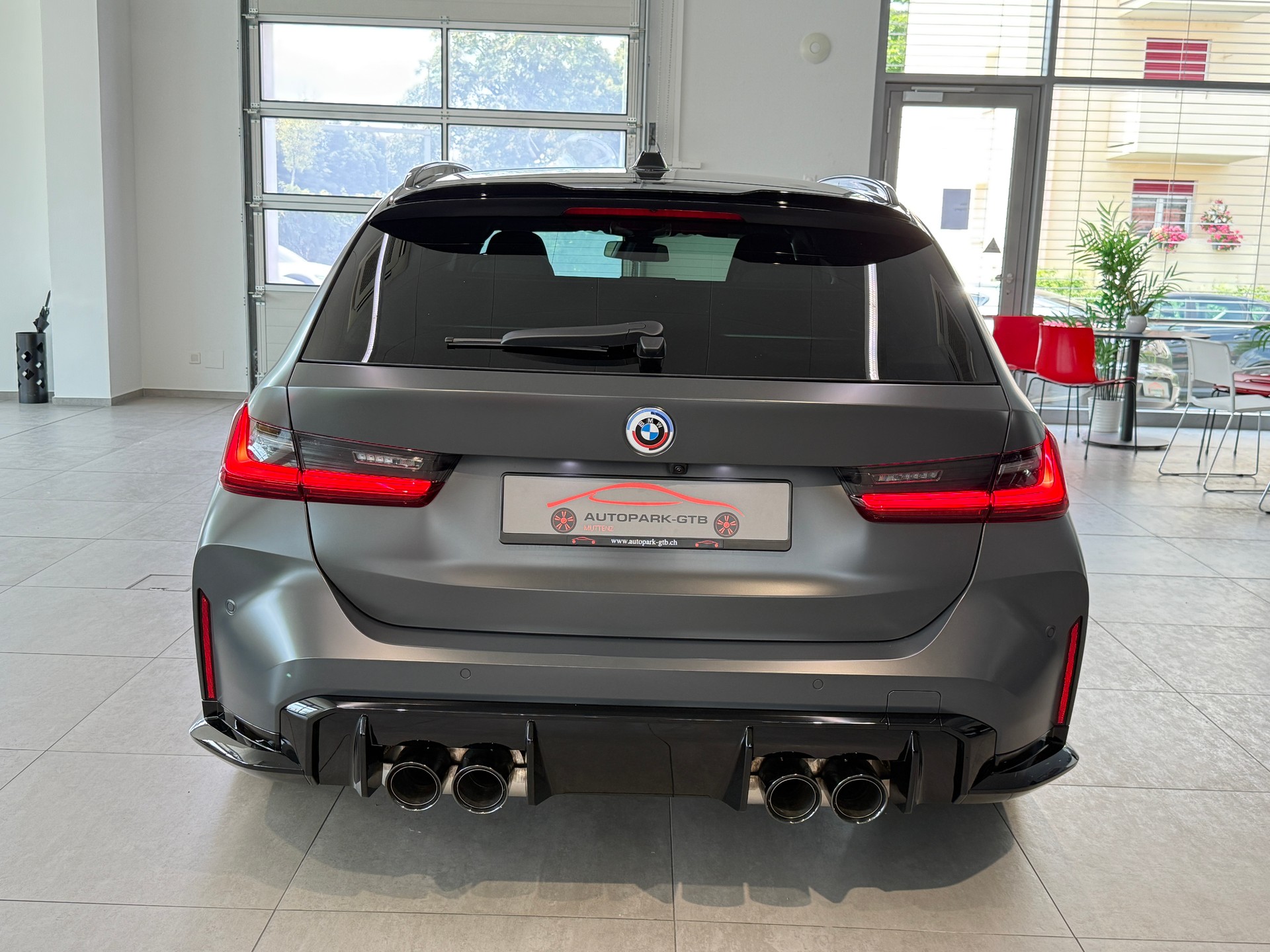 BMW M3 Touring xDrive Competition M-image-7
