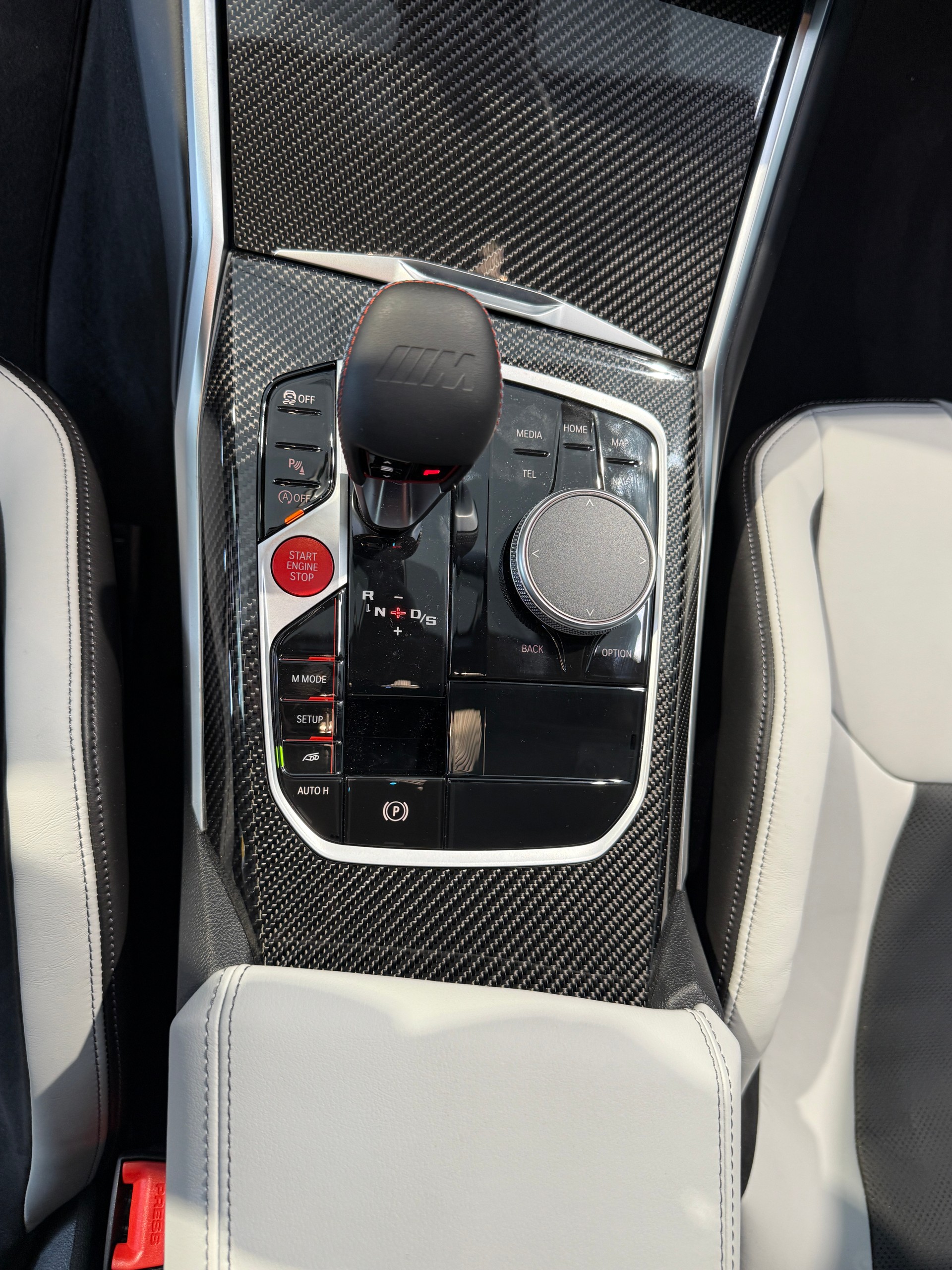 BMW M3 Touring xDrive Competition M-image-16