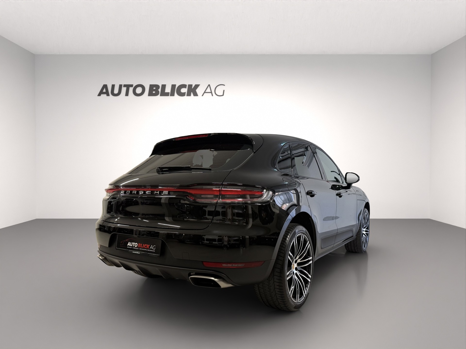 PORSCHE Macan PDK-image-4