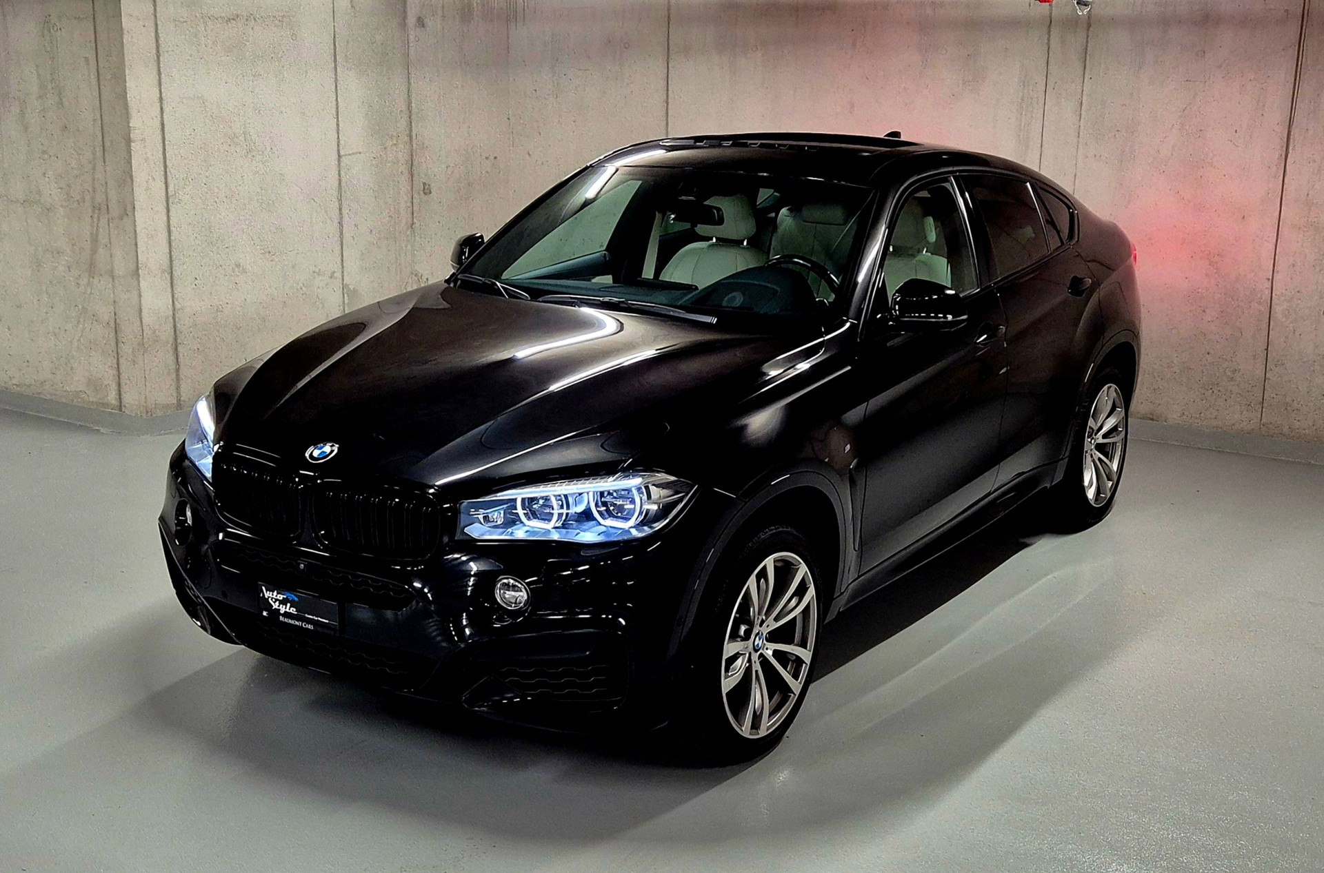 BMW X6 xDrive 40d Steptronic M-Sport-showroom-element-2
