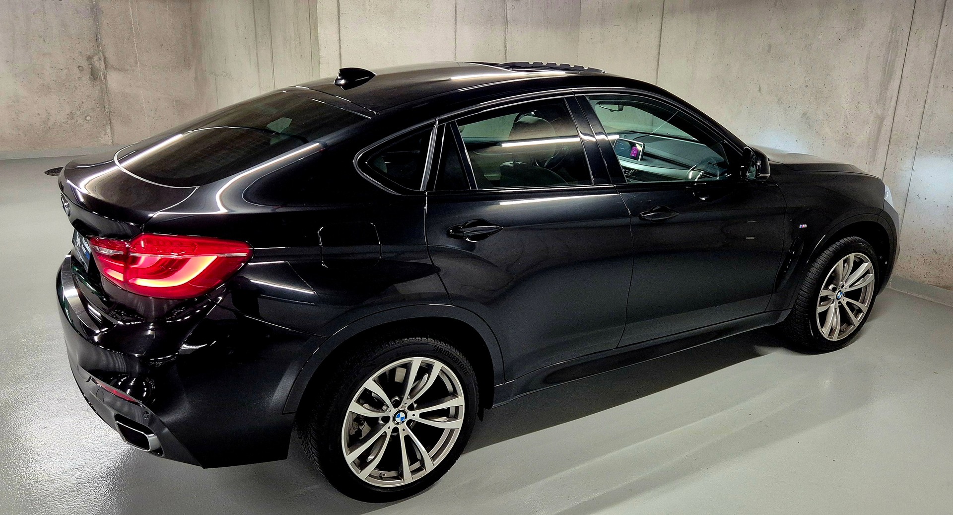 BMW X6 xDrive 40d Steptronic M-Sport-image-5