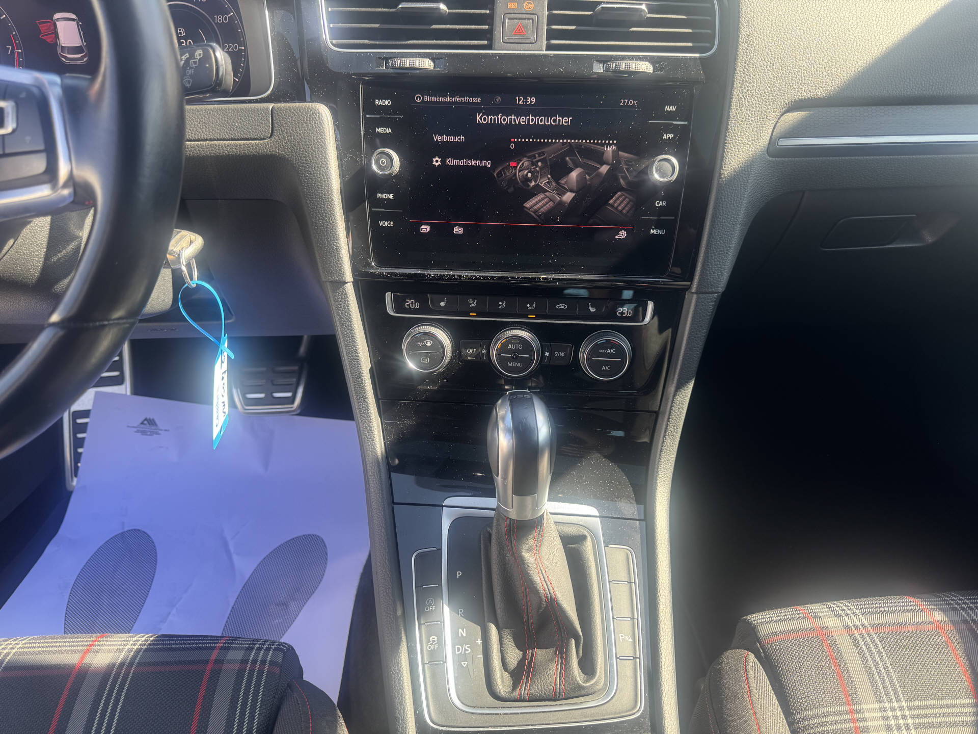 VW Golf VII 2.0 TSI 230 GTI Performance DSG-image-11