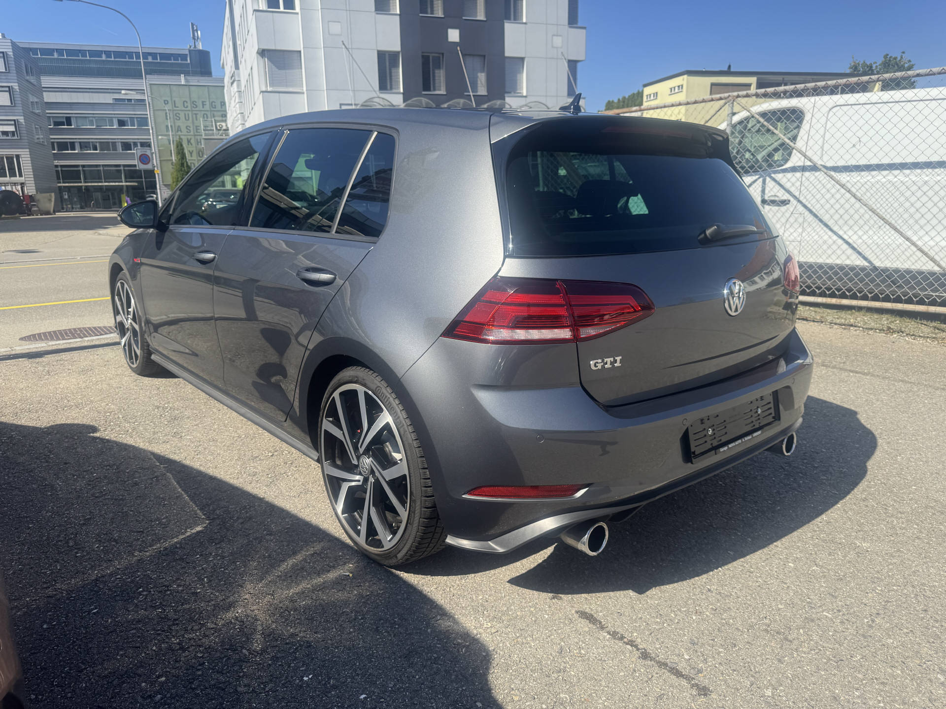 VW Golf VII 2.0 TSI 230 GTI Performance DSG-image-6