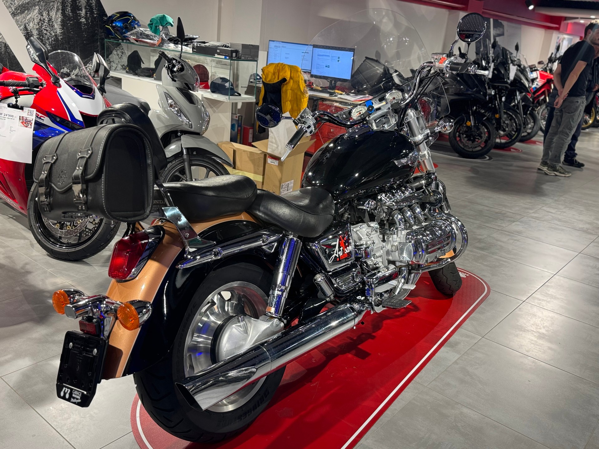 HONDA GL 1500 F6 C Custom-image-2