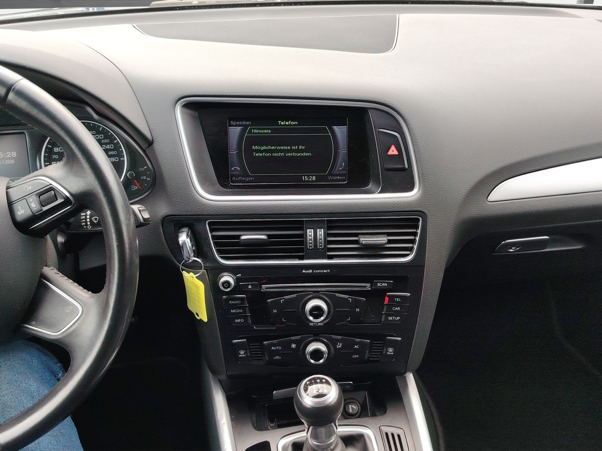 AUDI Q5 2.0 TDI quattro-image-13