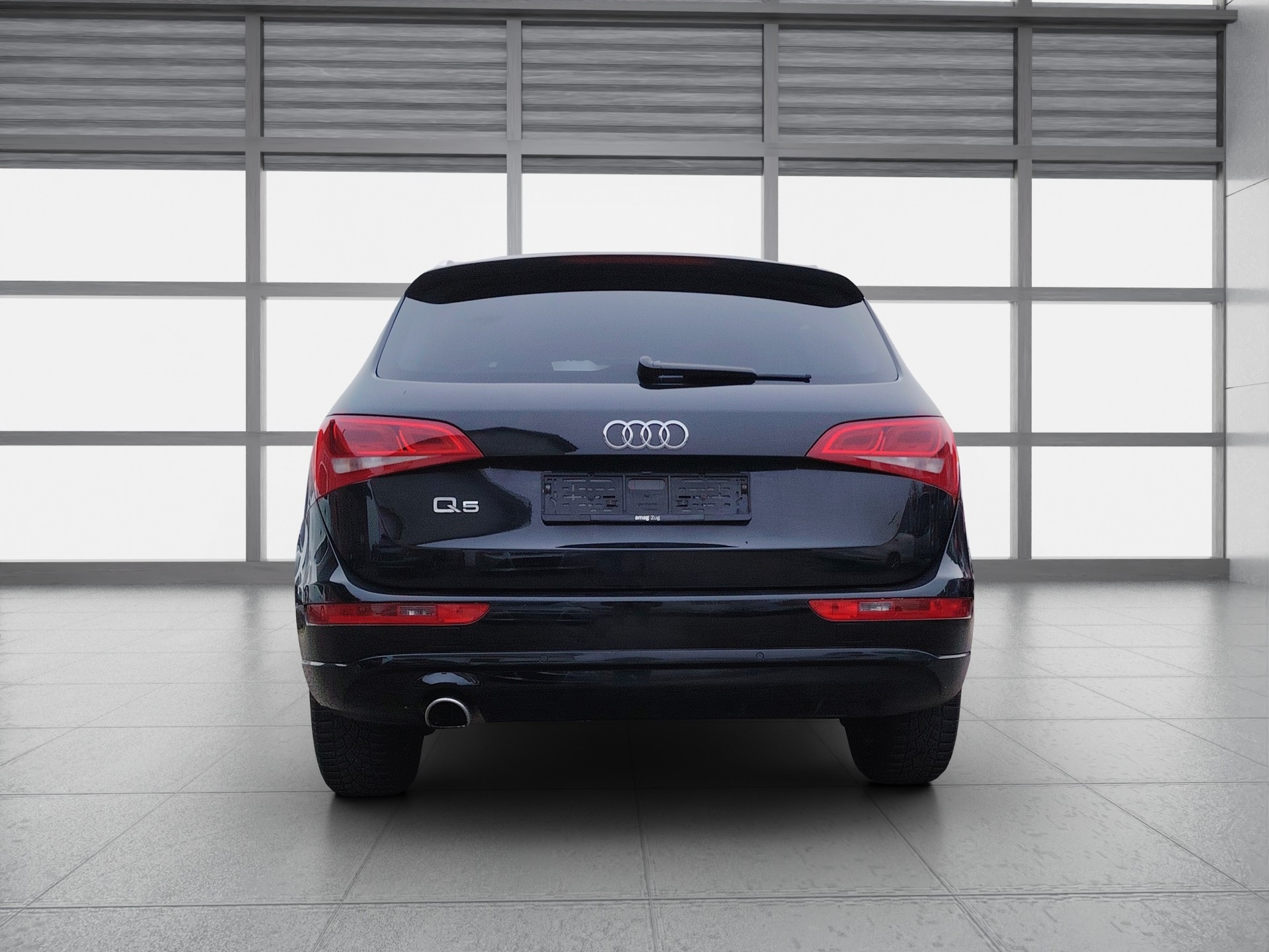 AUDI Q5 2.0 TDI quattro-image-5