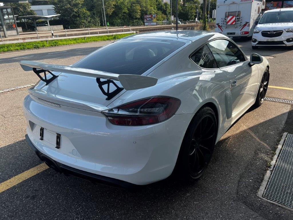 PORSCHE Cayman GT4-image-6