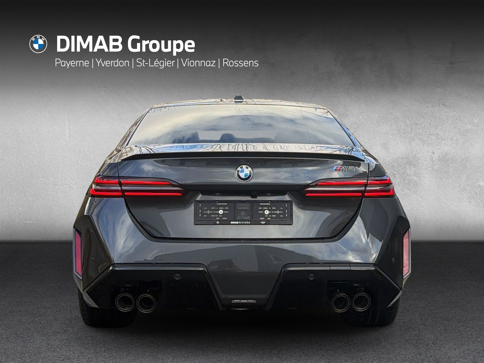 BMW M5 xDrive-showroom-element-3