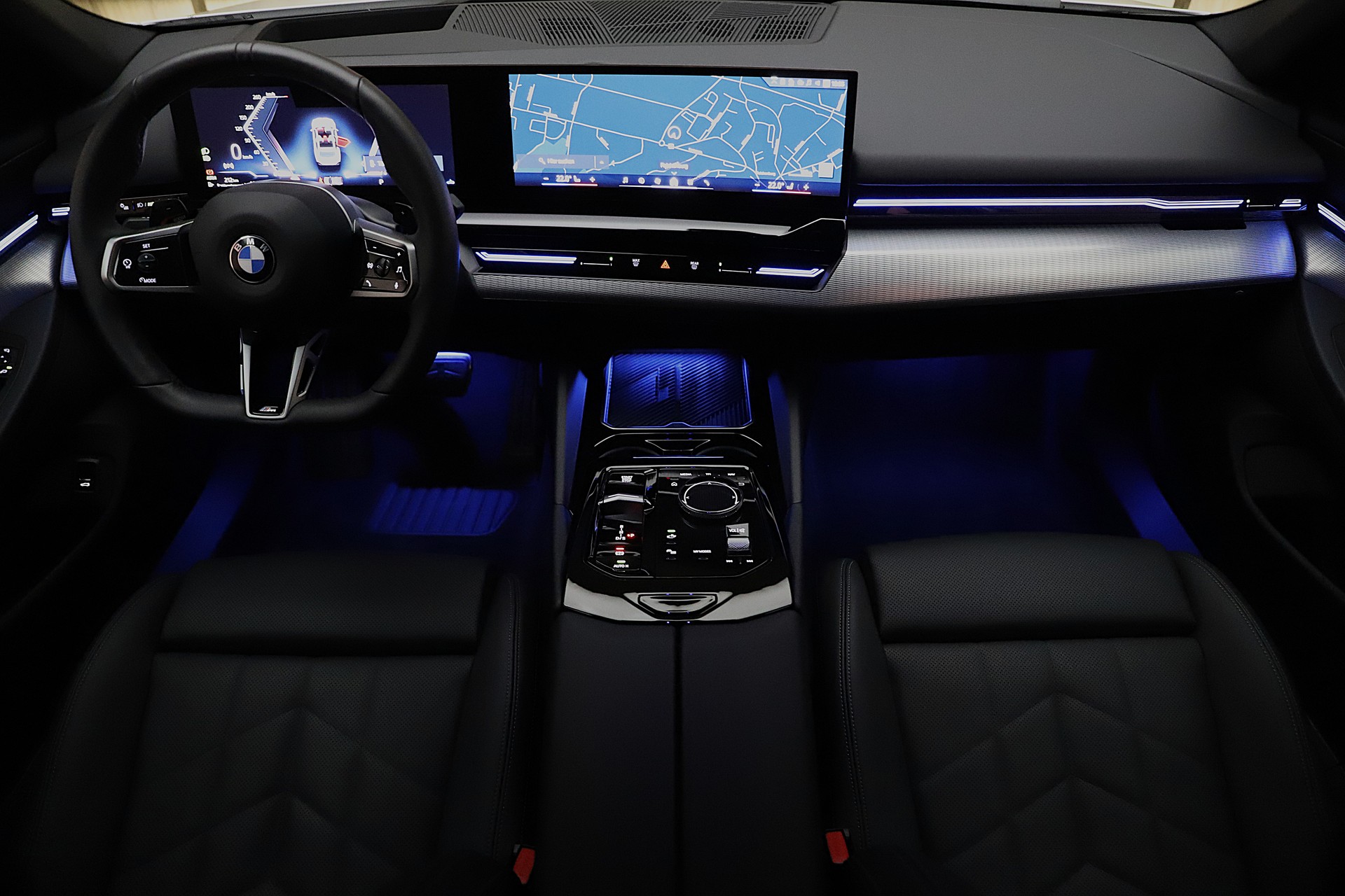 BMW 540d xDrive 48V Touring M Sport Steptronic-image-5