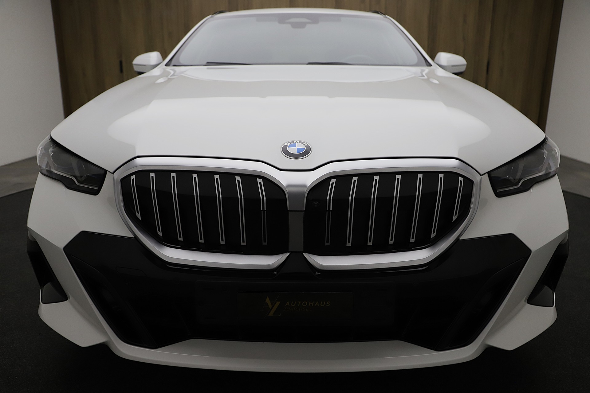 BMW 540d xDrive 48V Touring M Sport Steptronic-image-1
