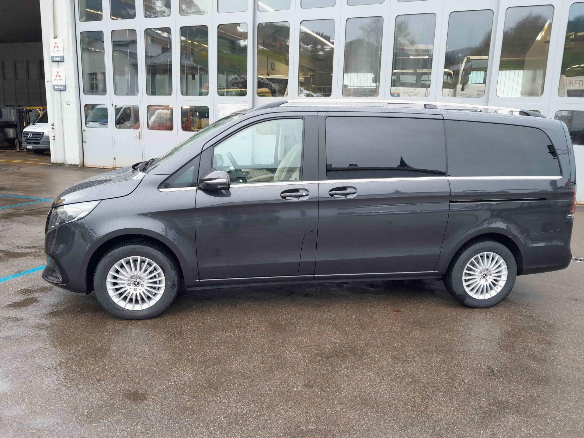 MERCEDES-BENZ V 300 d Avantgarde lang Van 4x4-showroom-element-3
