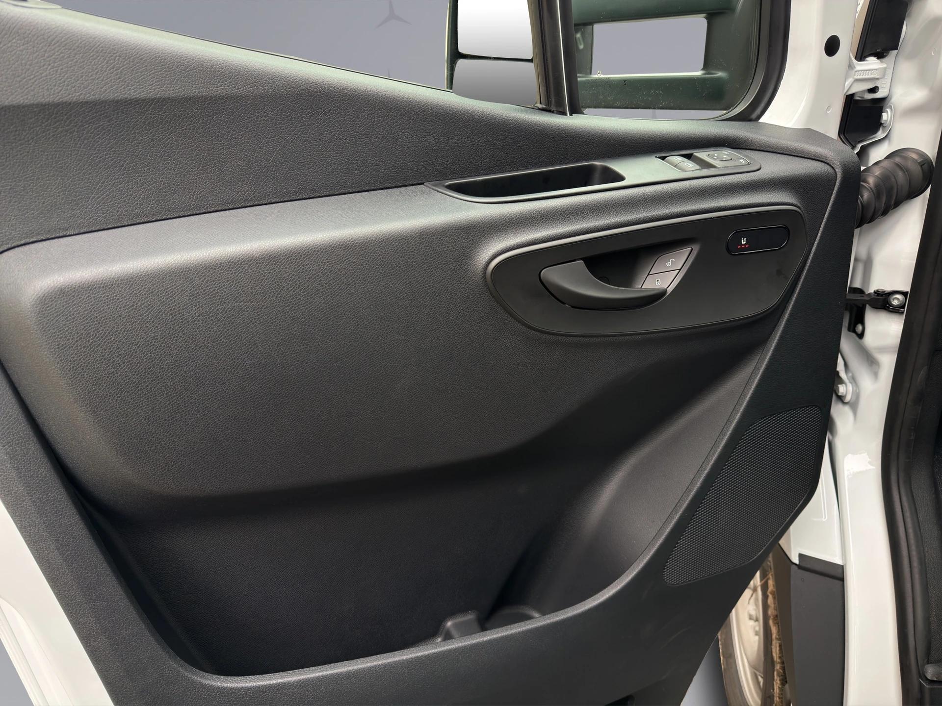 MERCEDES-BENZ Sprinter 319 Kab.-Ch. 4325 L 2.0 CDI 190 Select-image-10