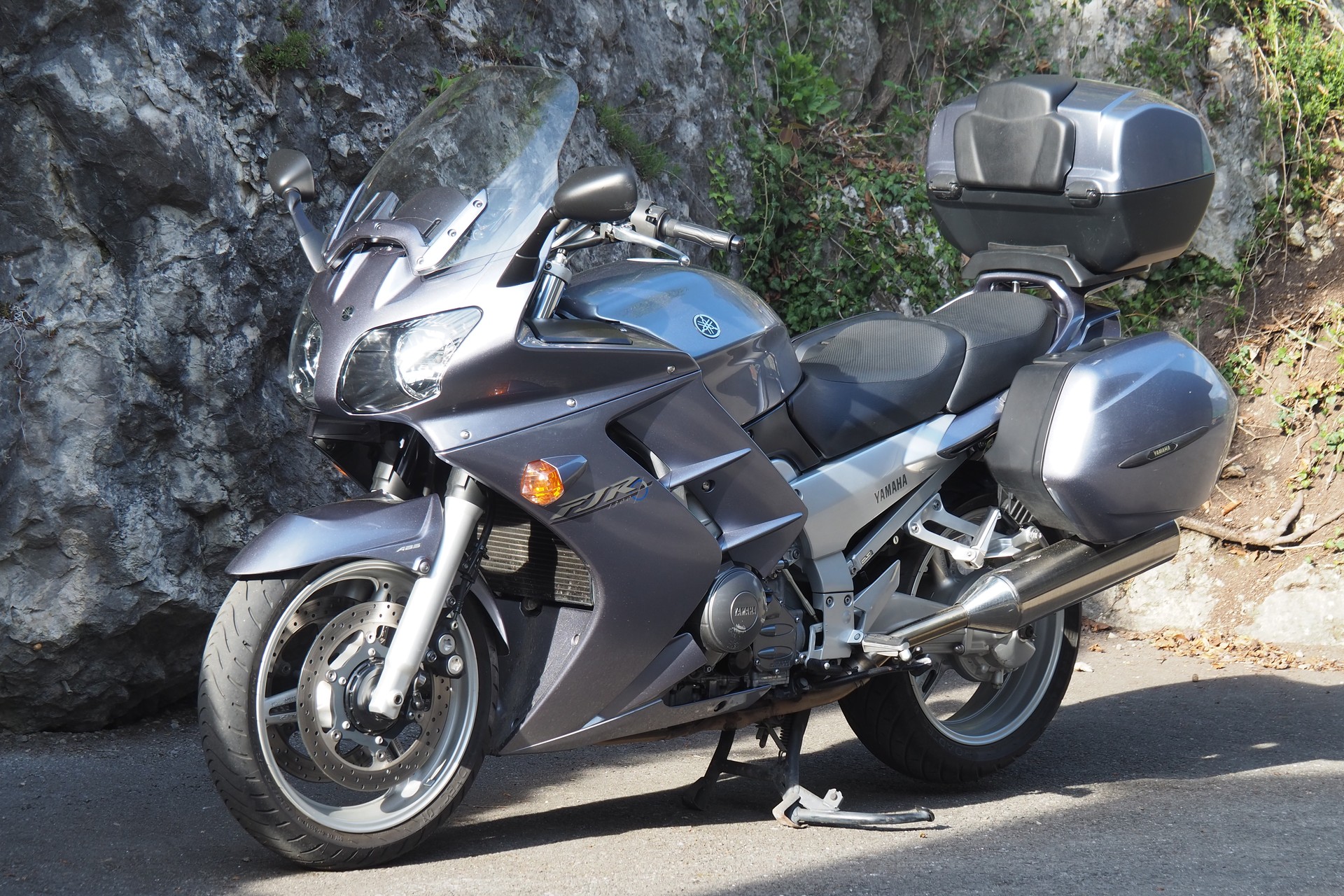 YAMAHA FJR 1300 ABS-image-1