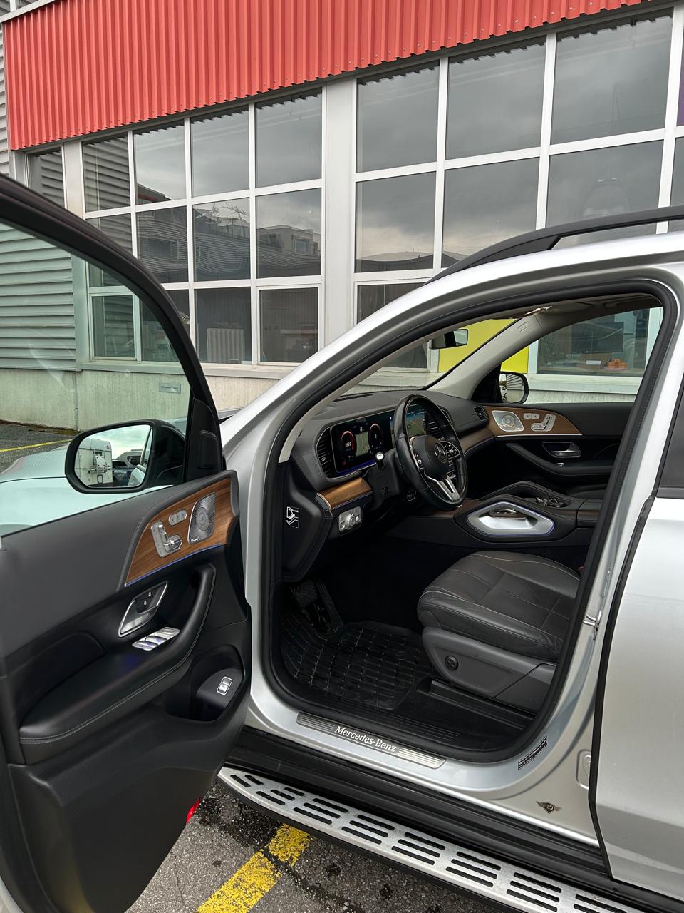 MERCEDES-BENZ GLE 450 4Matic AMG Line 9G-Tronic-image-5