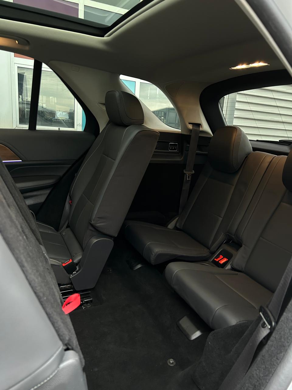MERCEDES-BENZ GLE 450 4Matic AMG Line 9G-Tronic-image-11