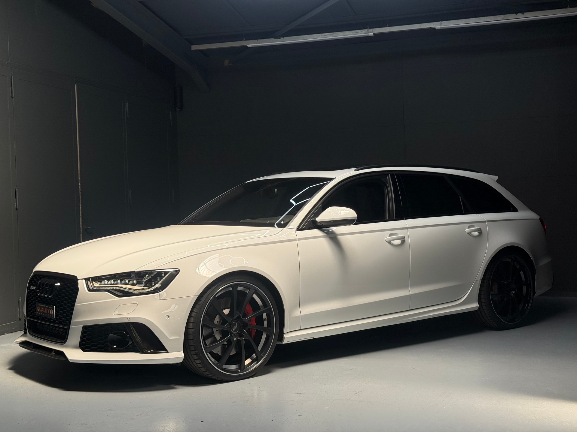 AUDI RS6 Avant 4.0 TFSI V8 quattro Tiptronic-image-7
