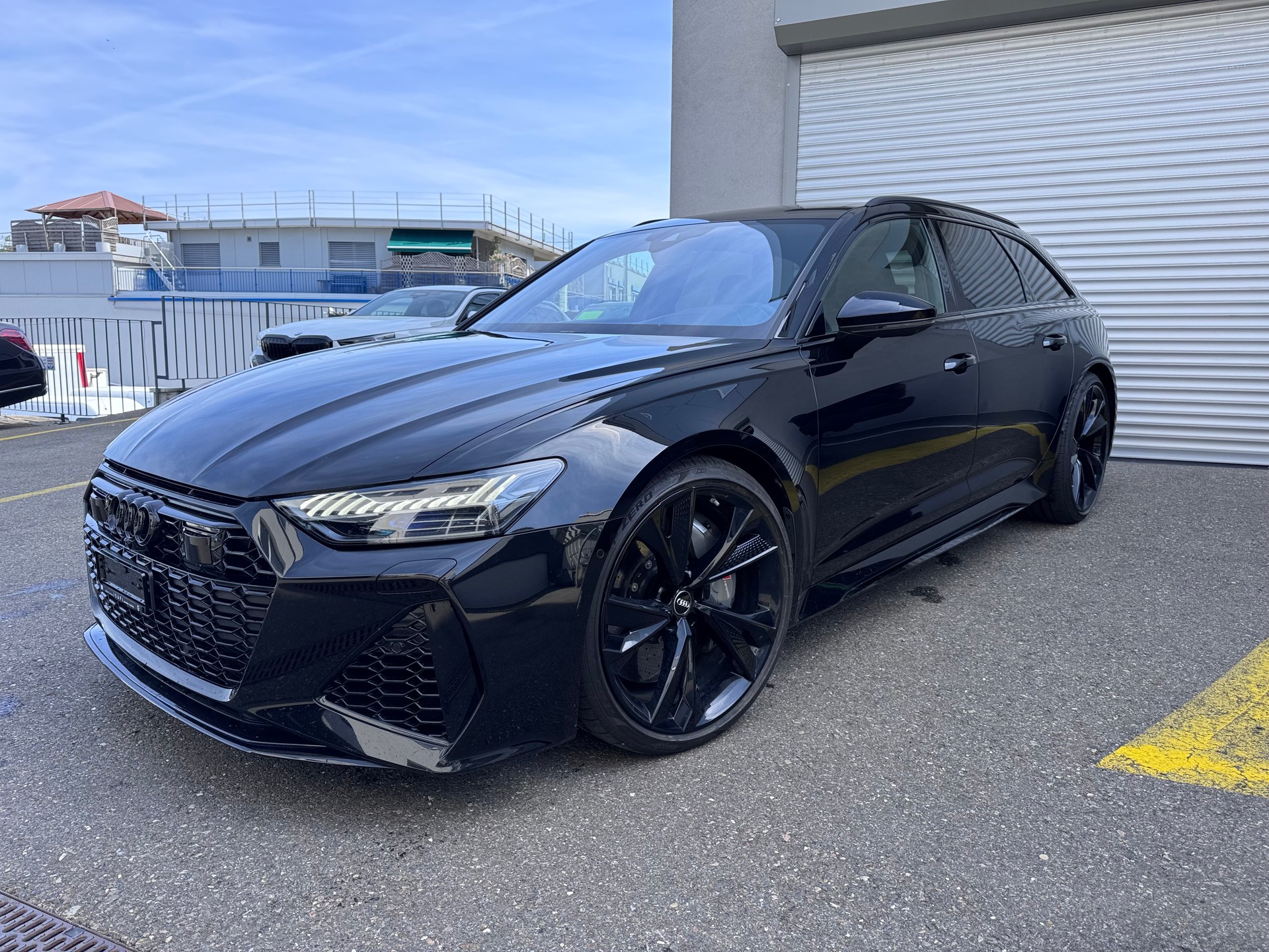 AUDI RS6 Avant 4.0 TFSI V8 quattro-showroom-element-1