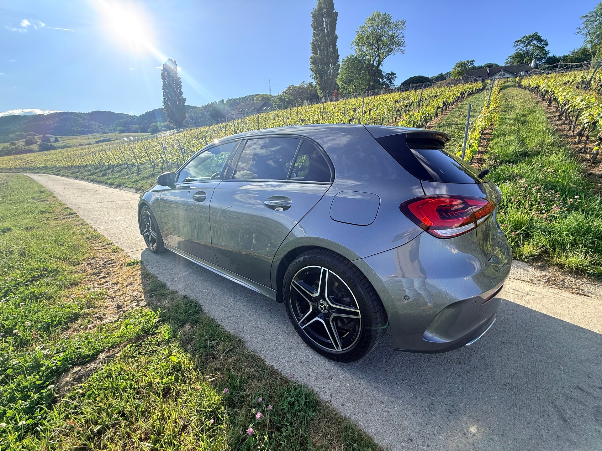 MERCEDES-BENZ A 250 AMG Line 7G-DCT-image-12