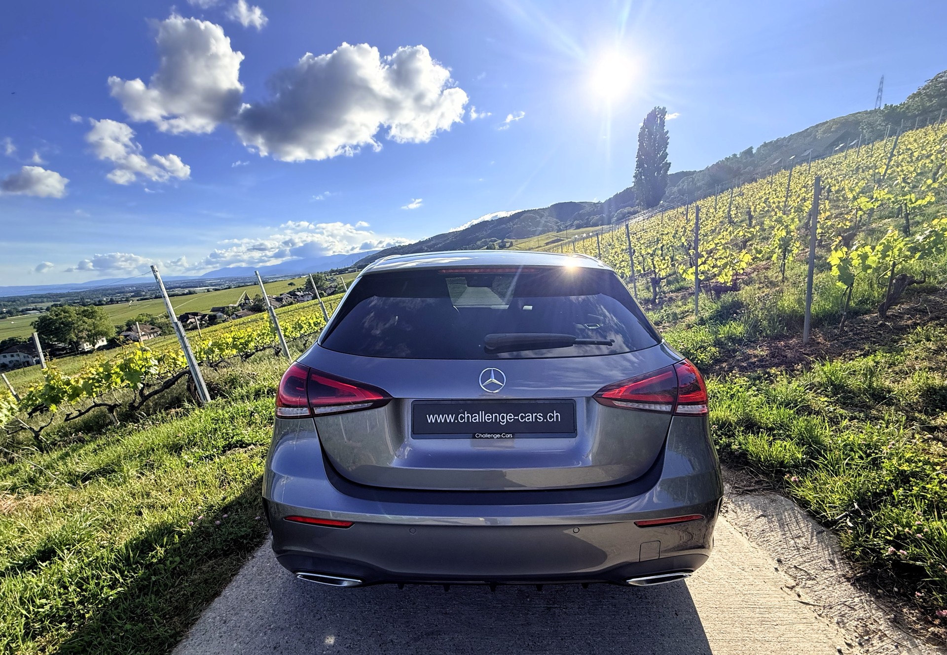 MERCEDES-BENZ A 250 AMG Line 7G-DCT-image-9