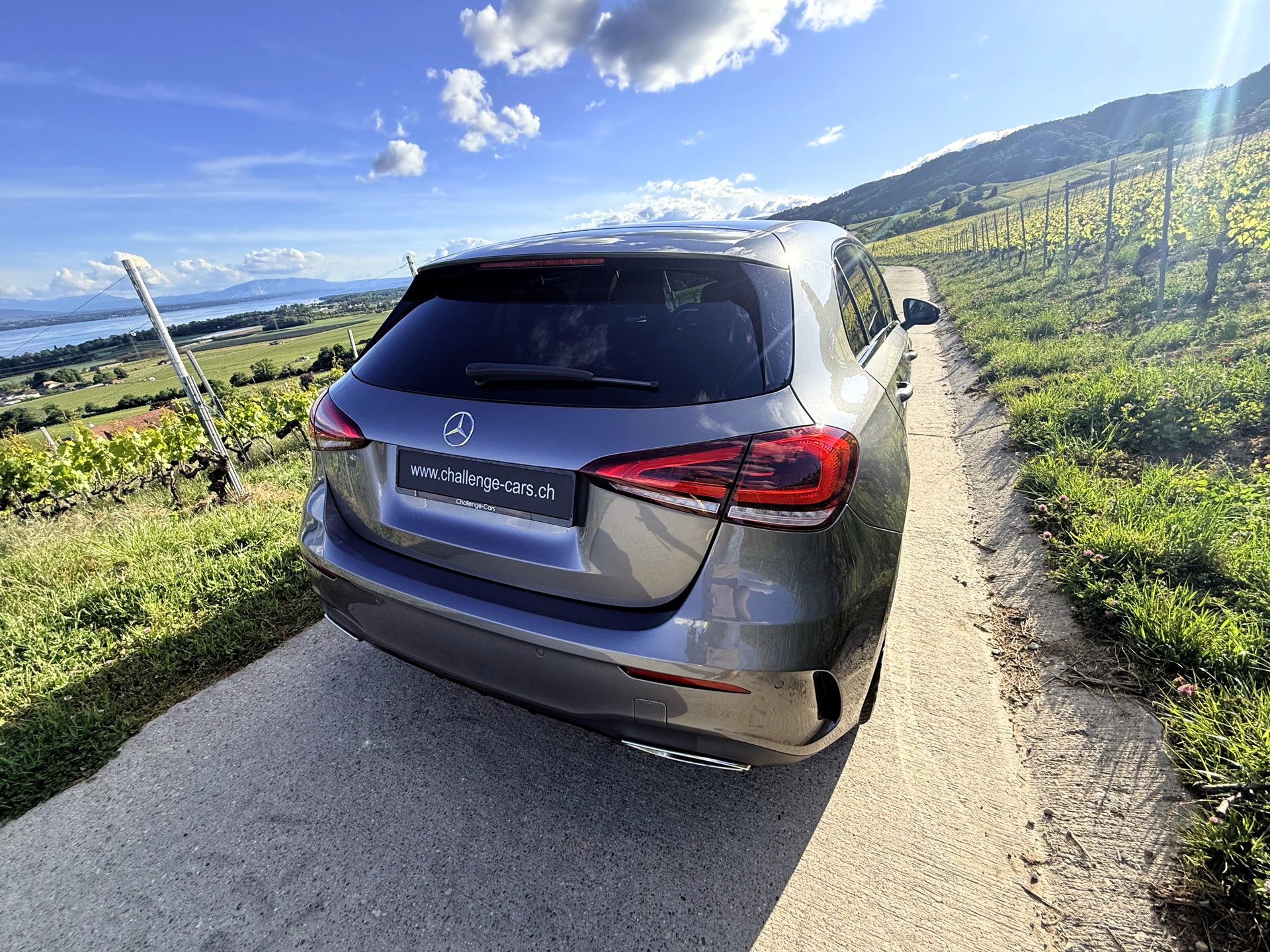 MERCEDES-BENZ A 250 AMG Line 7G-DCT-image-8