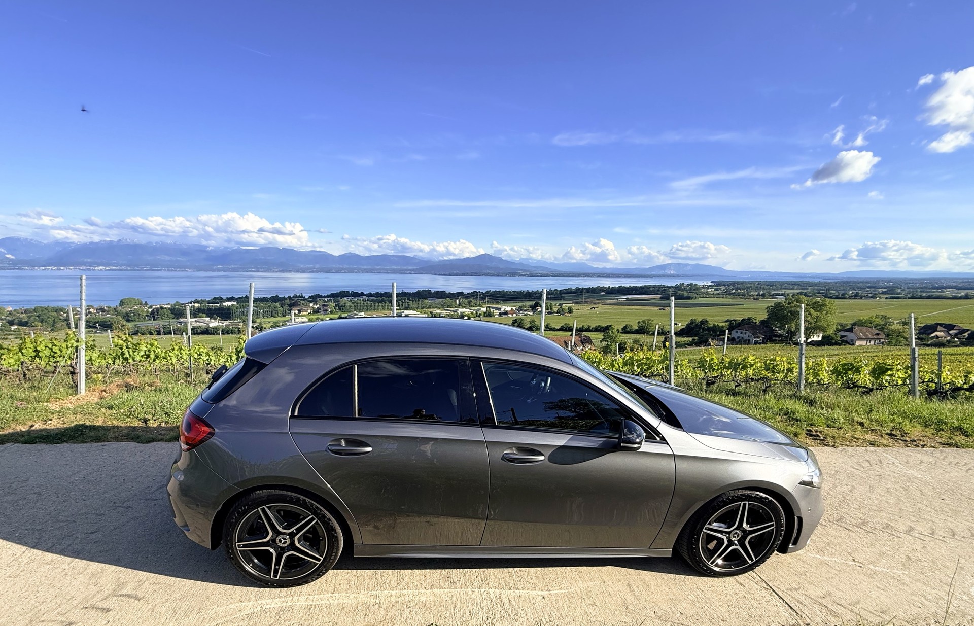 MERCEDES-BENZ A 250 AMG Line 7G-DCT-image-6