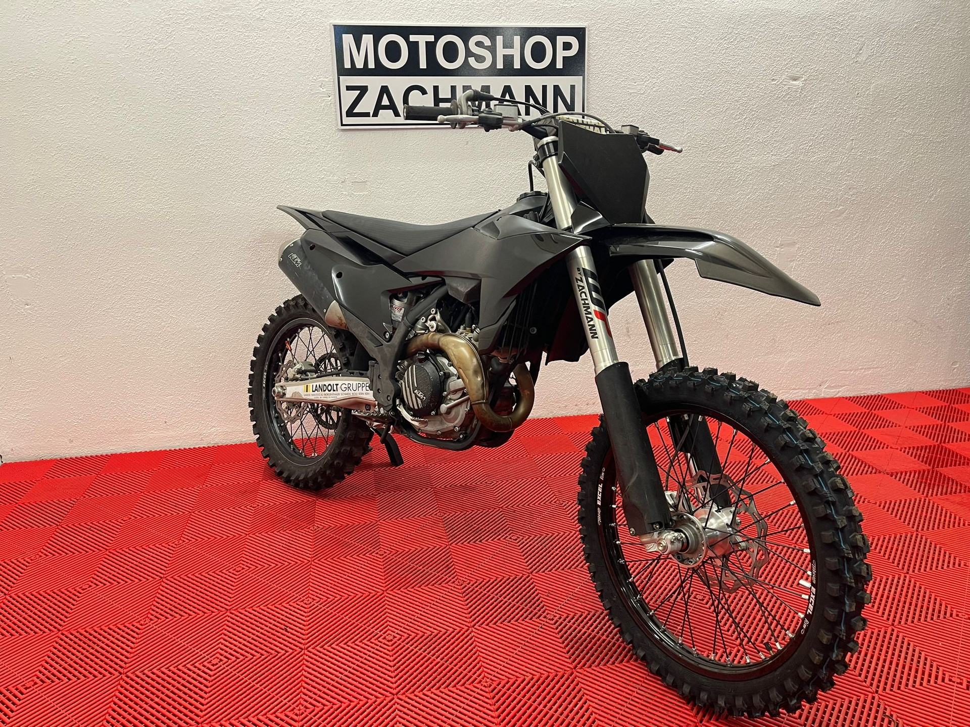 KTM 450 SX/SX-F-showroom-element-1