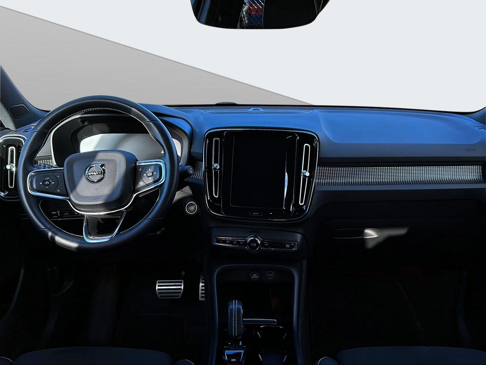 VOLVO XC40 1.5 T5 PiH R-Design-image-11