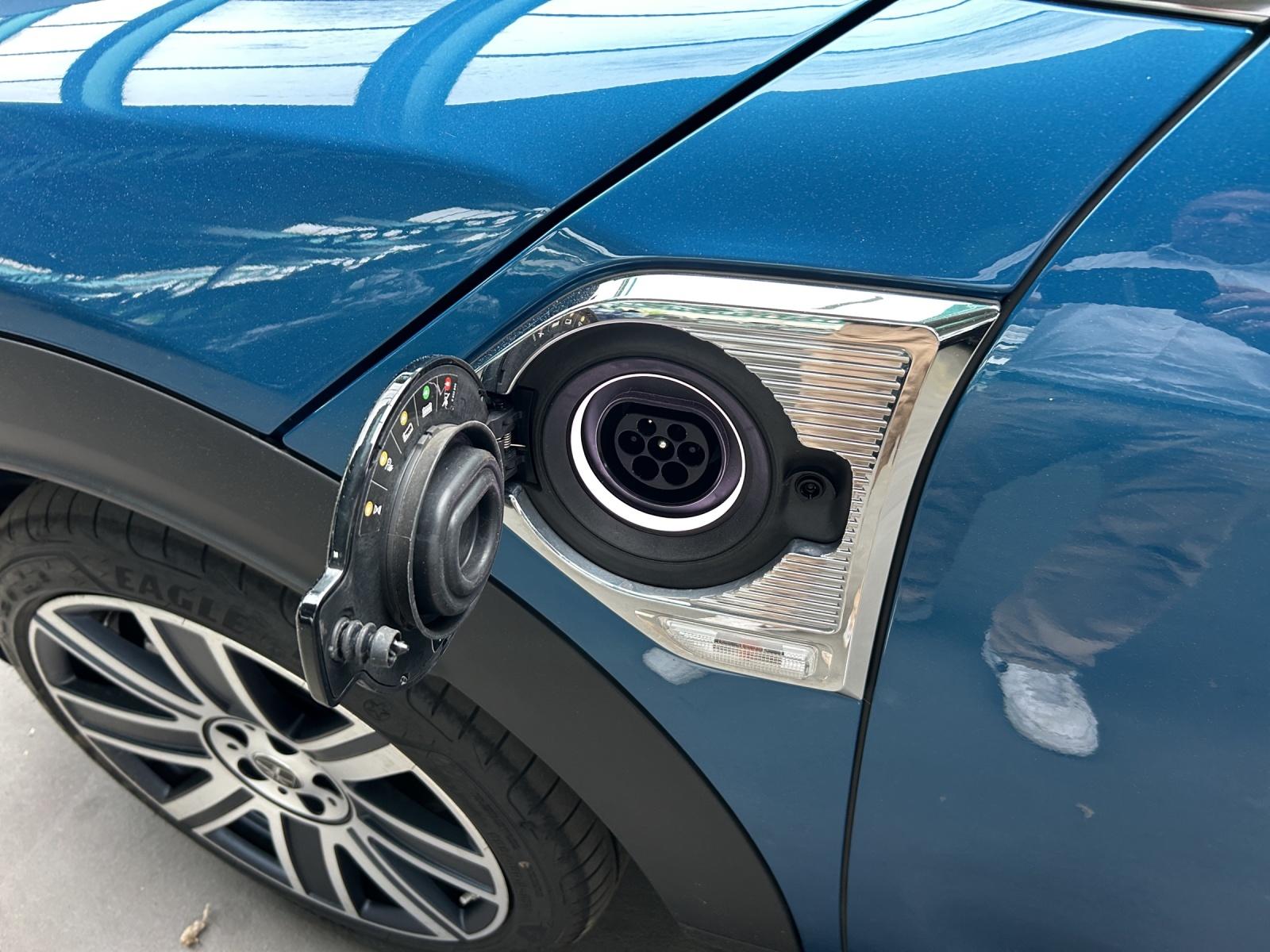 MINI Countryman F60 1.5i Cooper S E ALL4-image-13