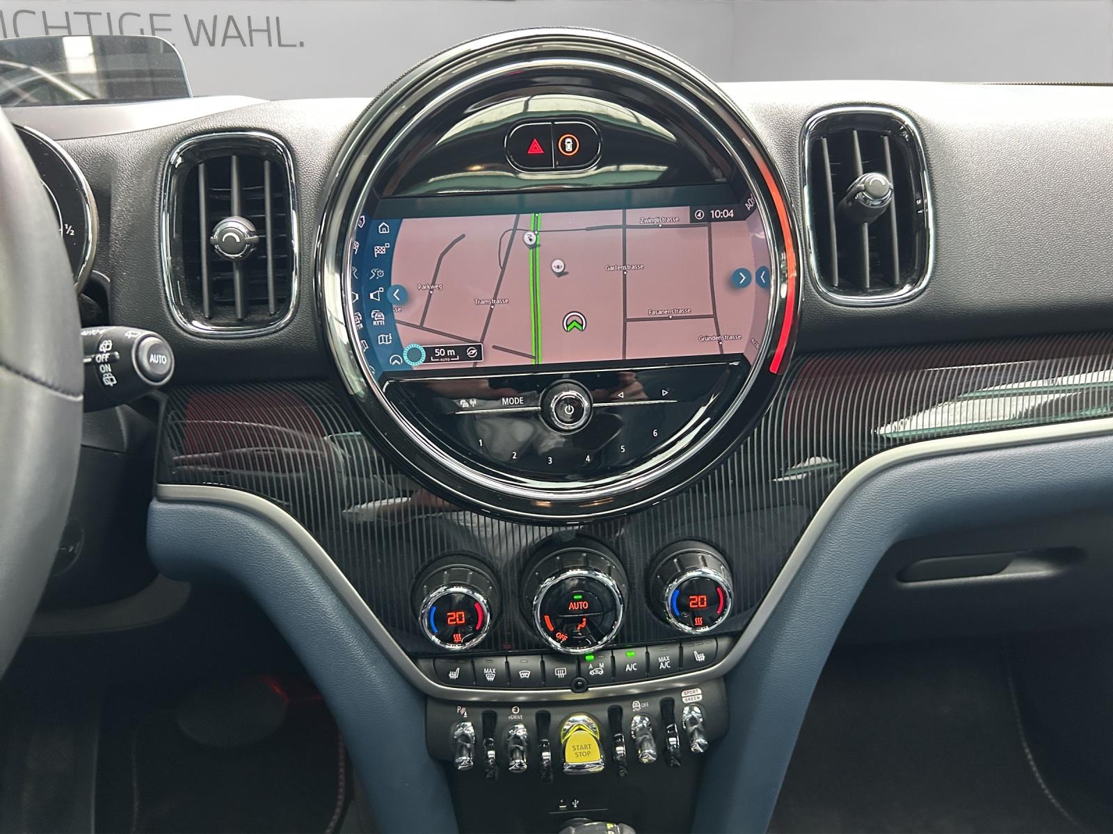 MINI Countryman F60 1.5i Cooper S E ALL4-image-9