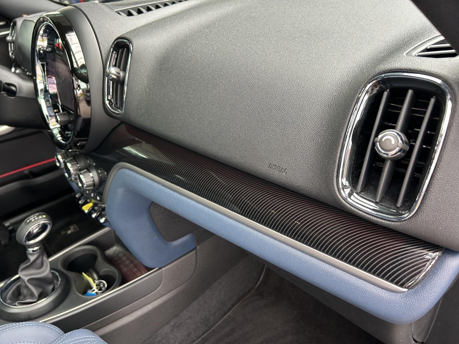 MINI Countryman F60 1.5i Cooper S E ALL4-image-26