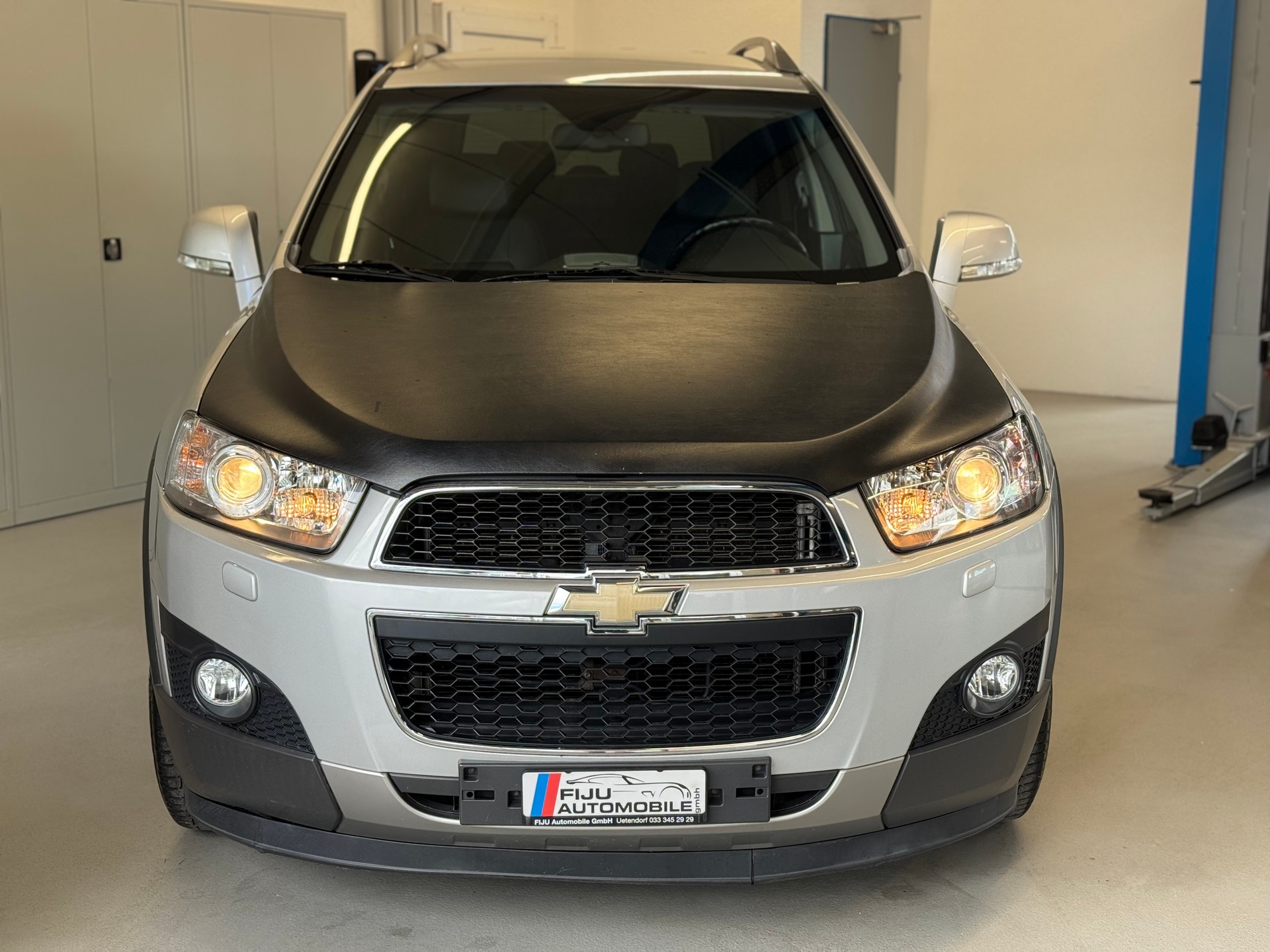 CHEVROLET Captiva 2.4 100 Anniversary 4WD Automatic-image-1