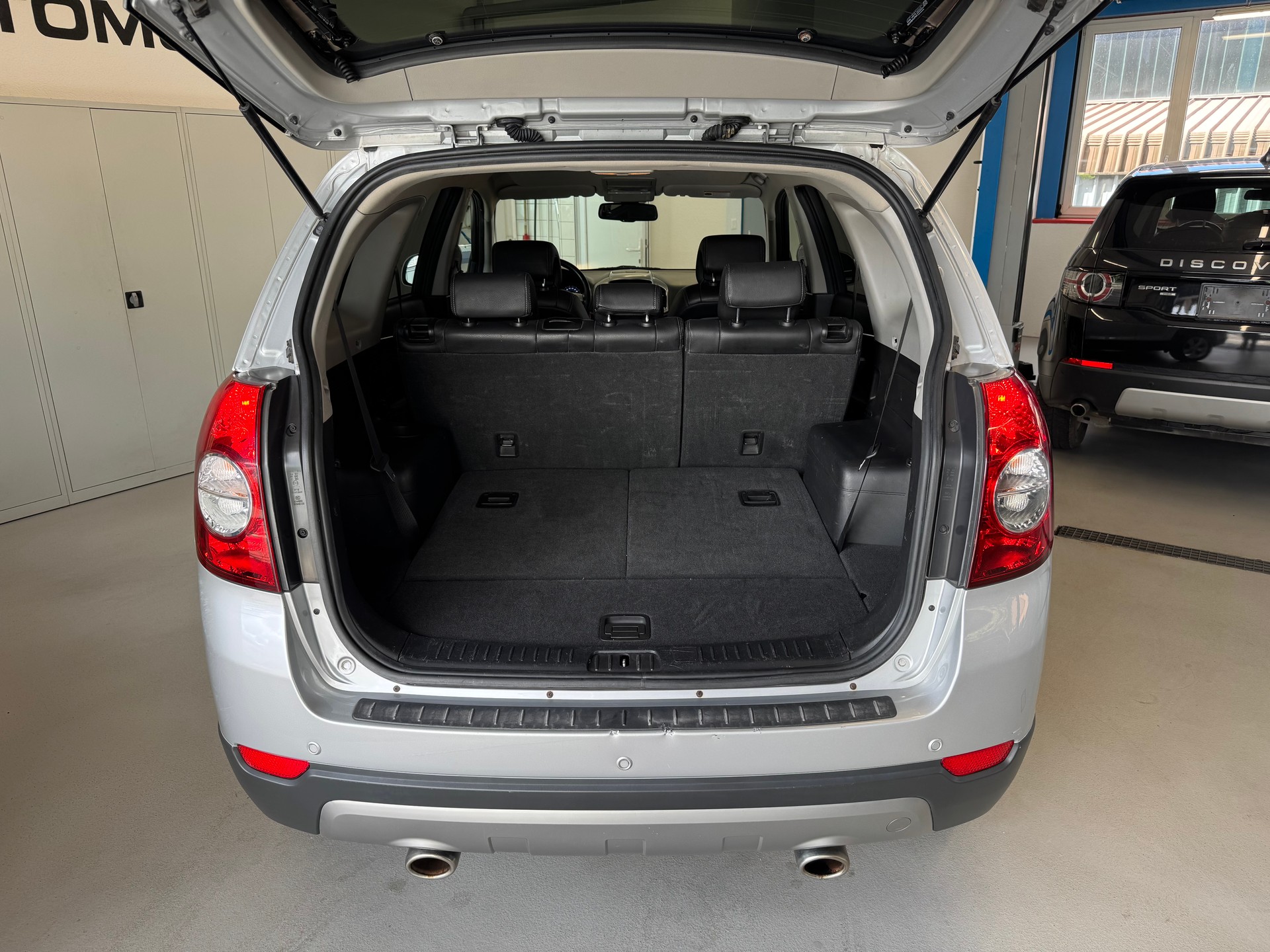 CHEVROLET Captiva 2.4 100 Anniversary 4WD Automatic-image-14