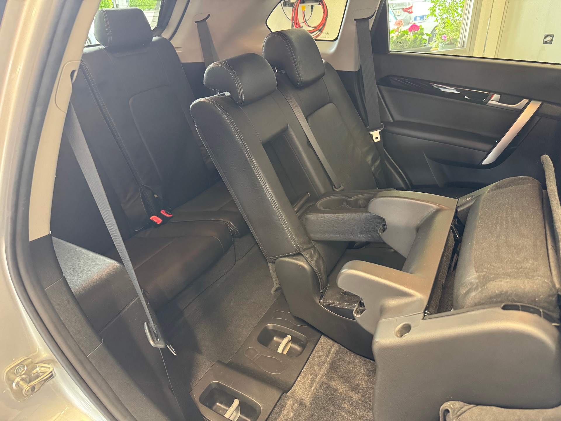 CHEVROLET Captiva 2.4 100 Anniversary 4WD Automatic-image-11