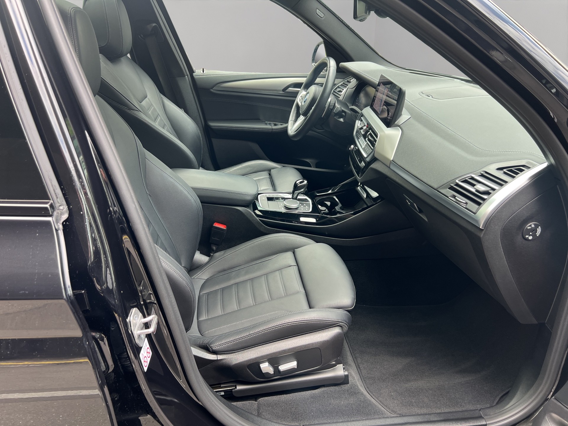 BMW X3 xDrive 30e M Sport-image-21