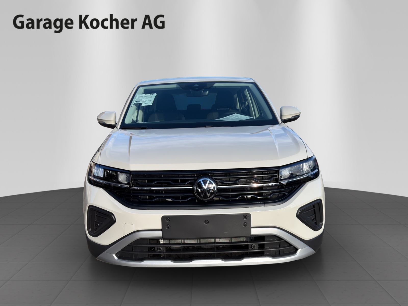 VW T-Cross 1.0 TSI-showroom-element-1