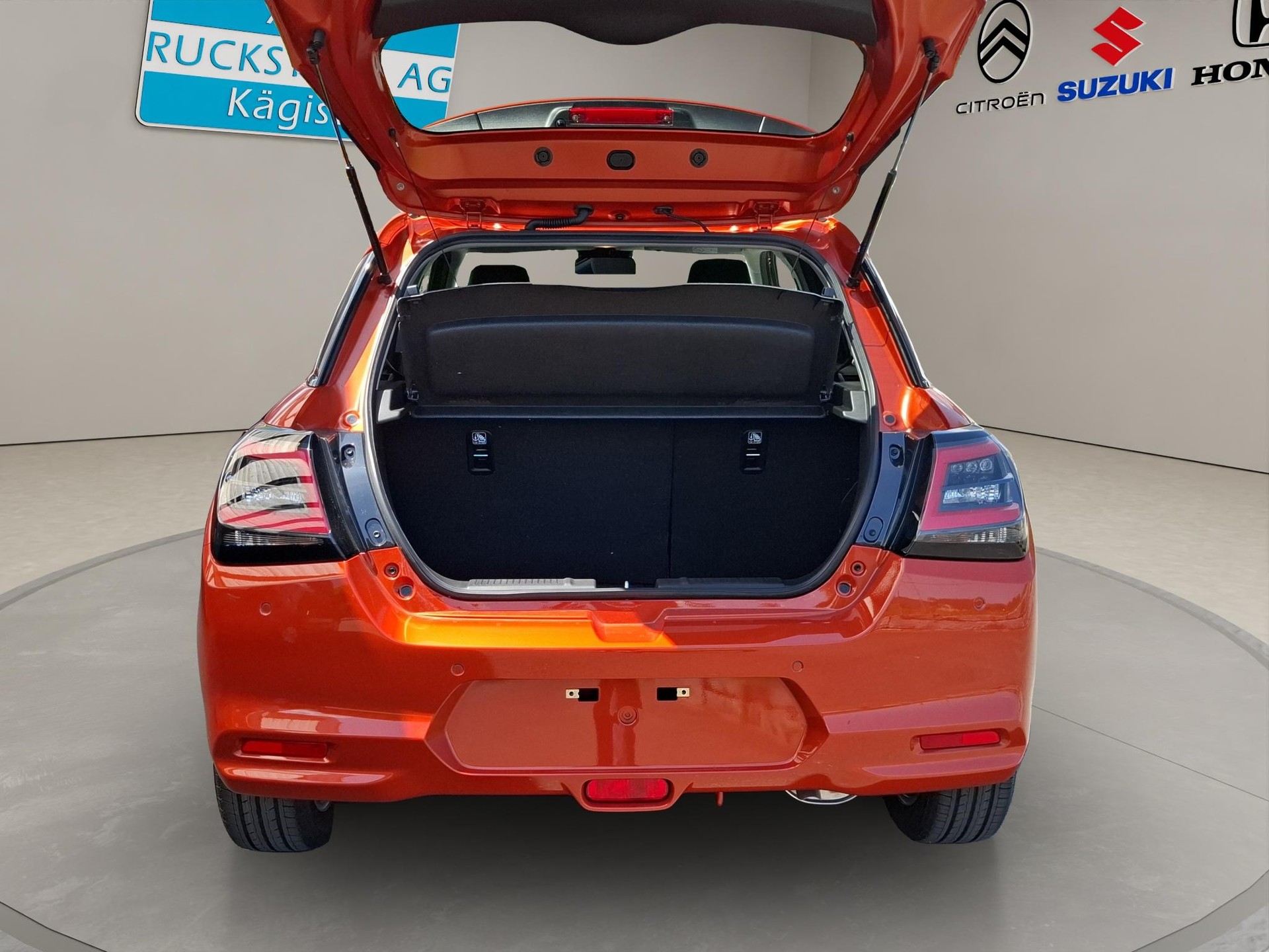 SUZUKI Swift 1.2 Tradizio Top Hybrid 4x4-image-12