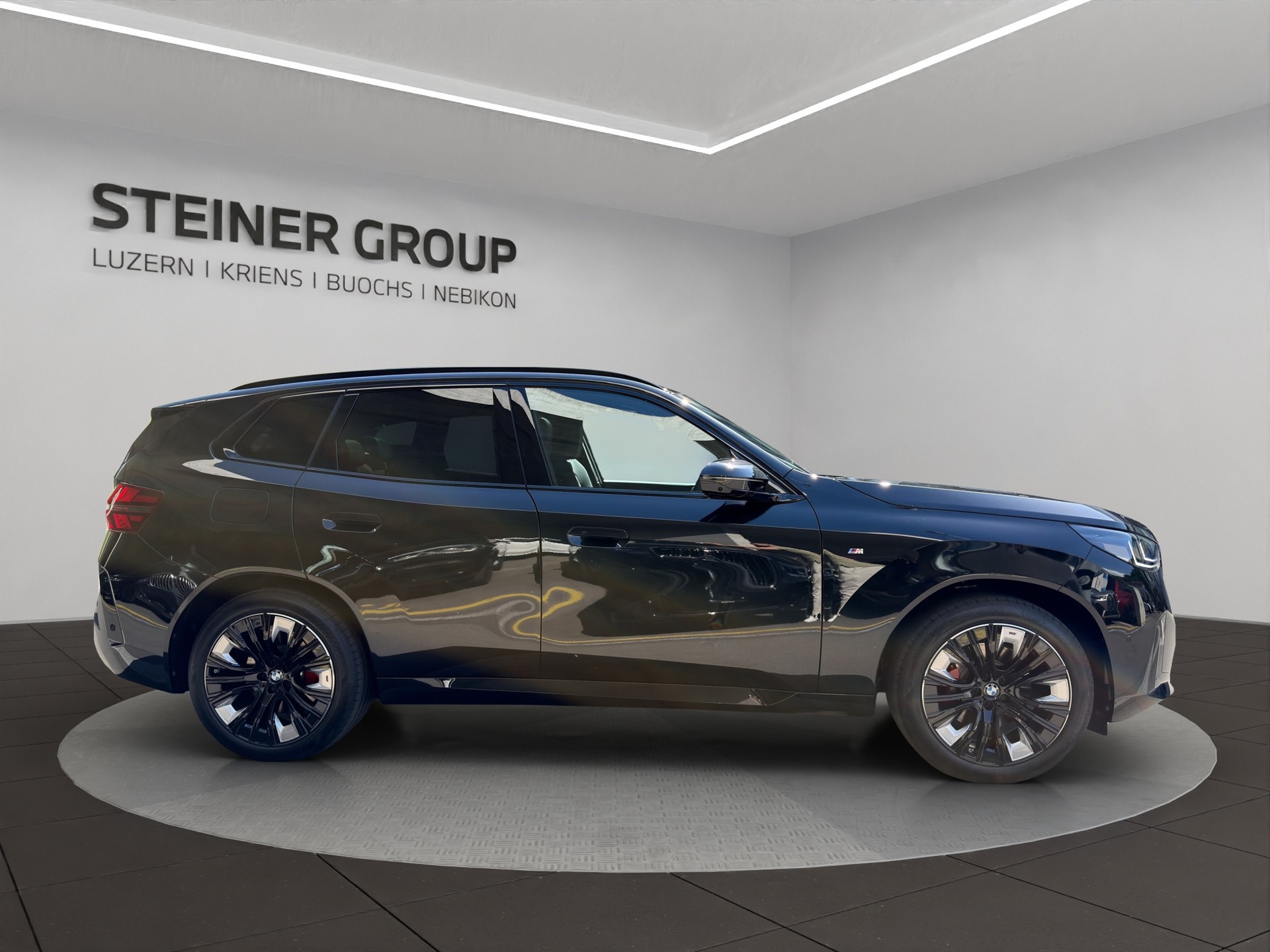 BMW X3 xDrive 30e M Sport Pro-showroom-element-3