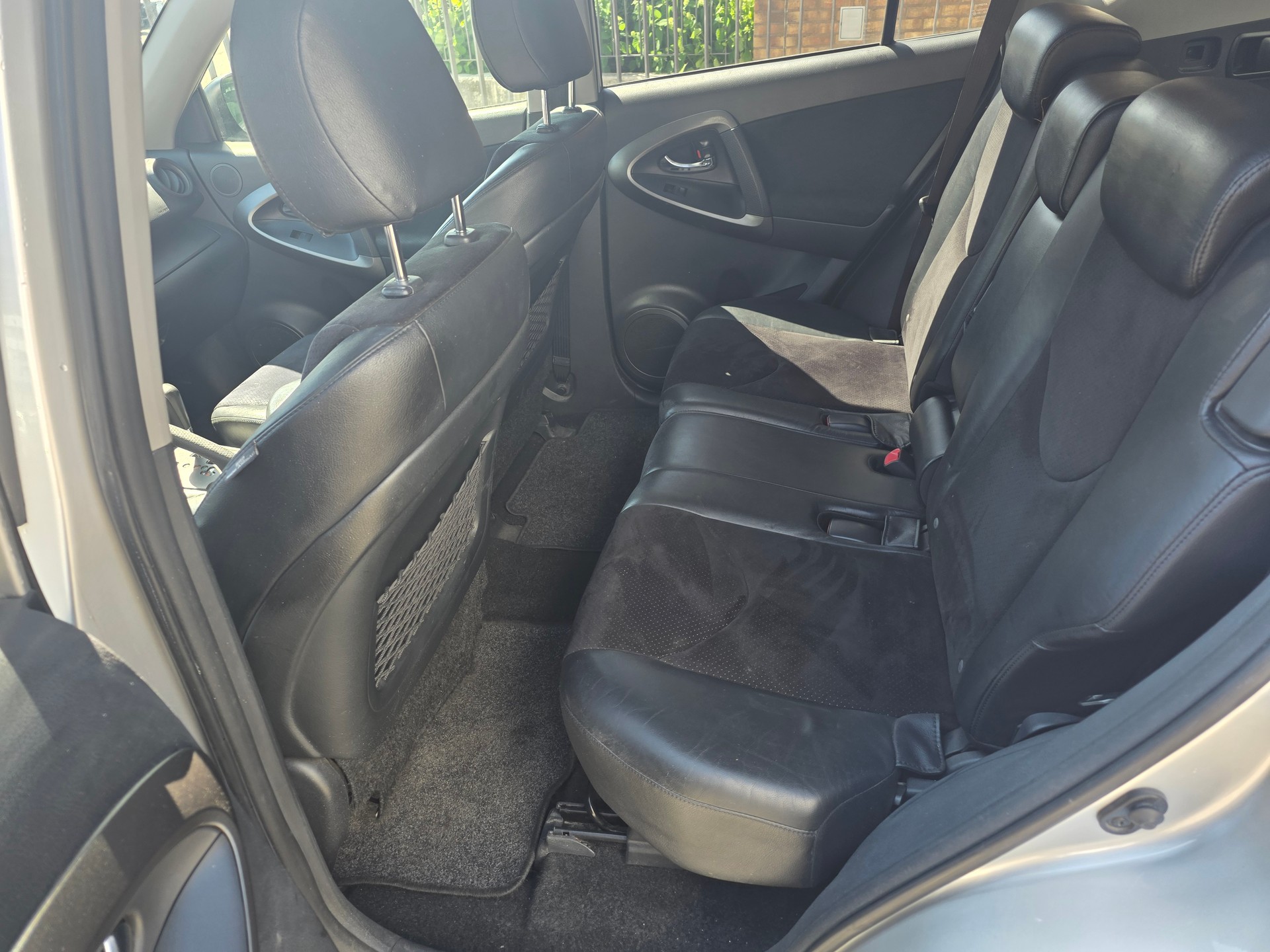 TOYOTA RAV-4 2.0 16V Linea Luna Multidrive-image-9