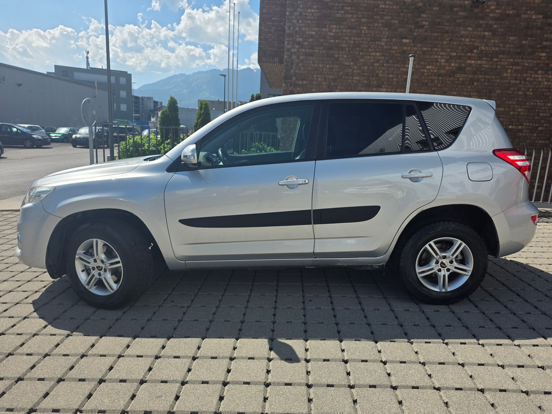 TOYOTA RAV-4 2.0 16V Linea Luna Multidrive-image-1