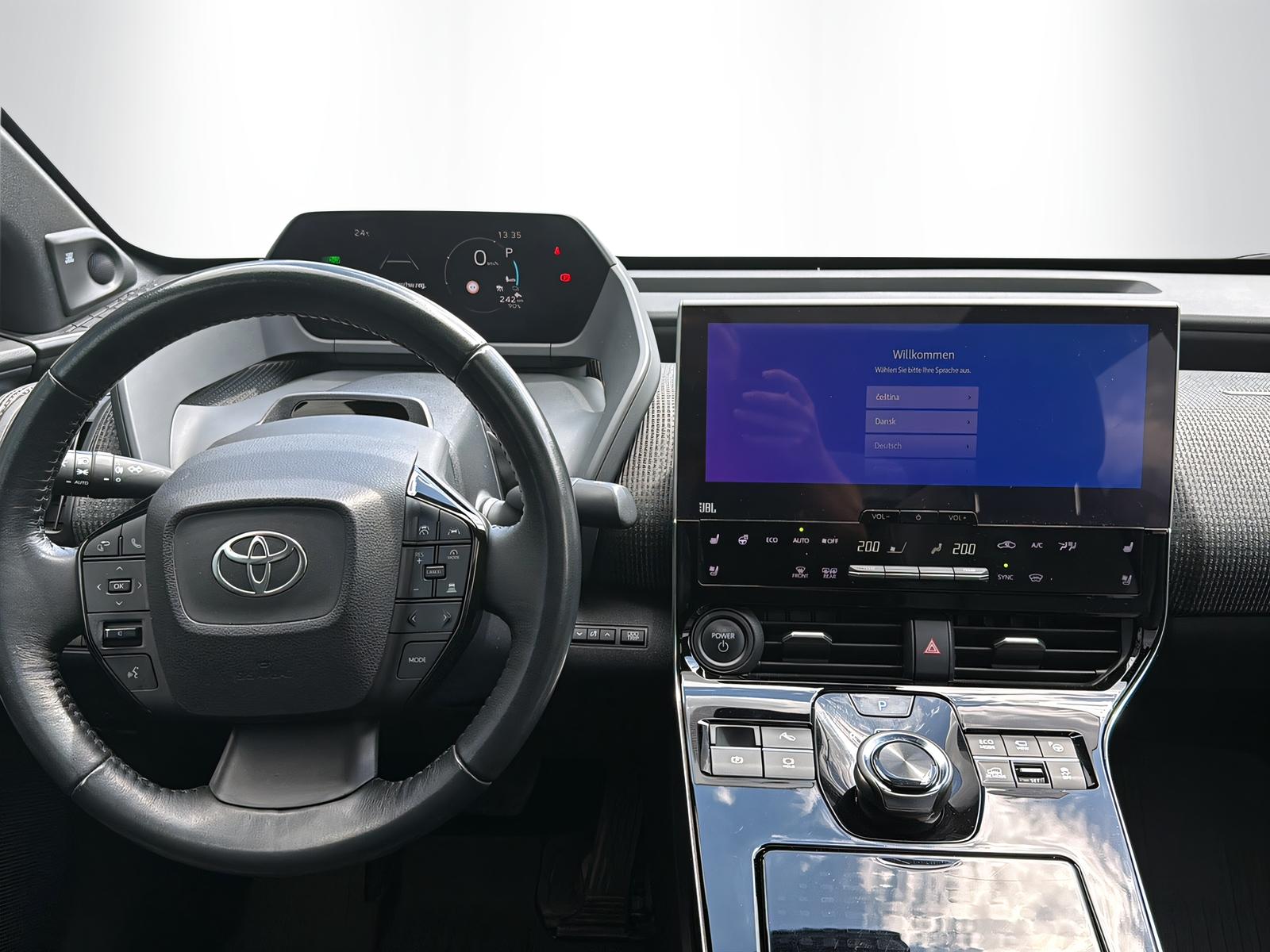 TOYOTA bZ4X 6.6 kw OBC Premium AWD-showroom-element-2