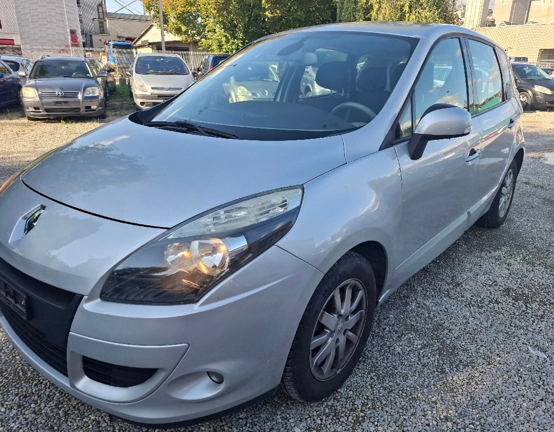 RENAULT Scénic 1.4 16V Turbo Privilège