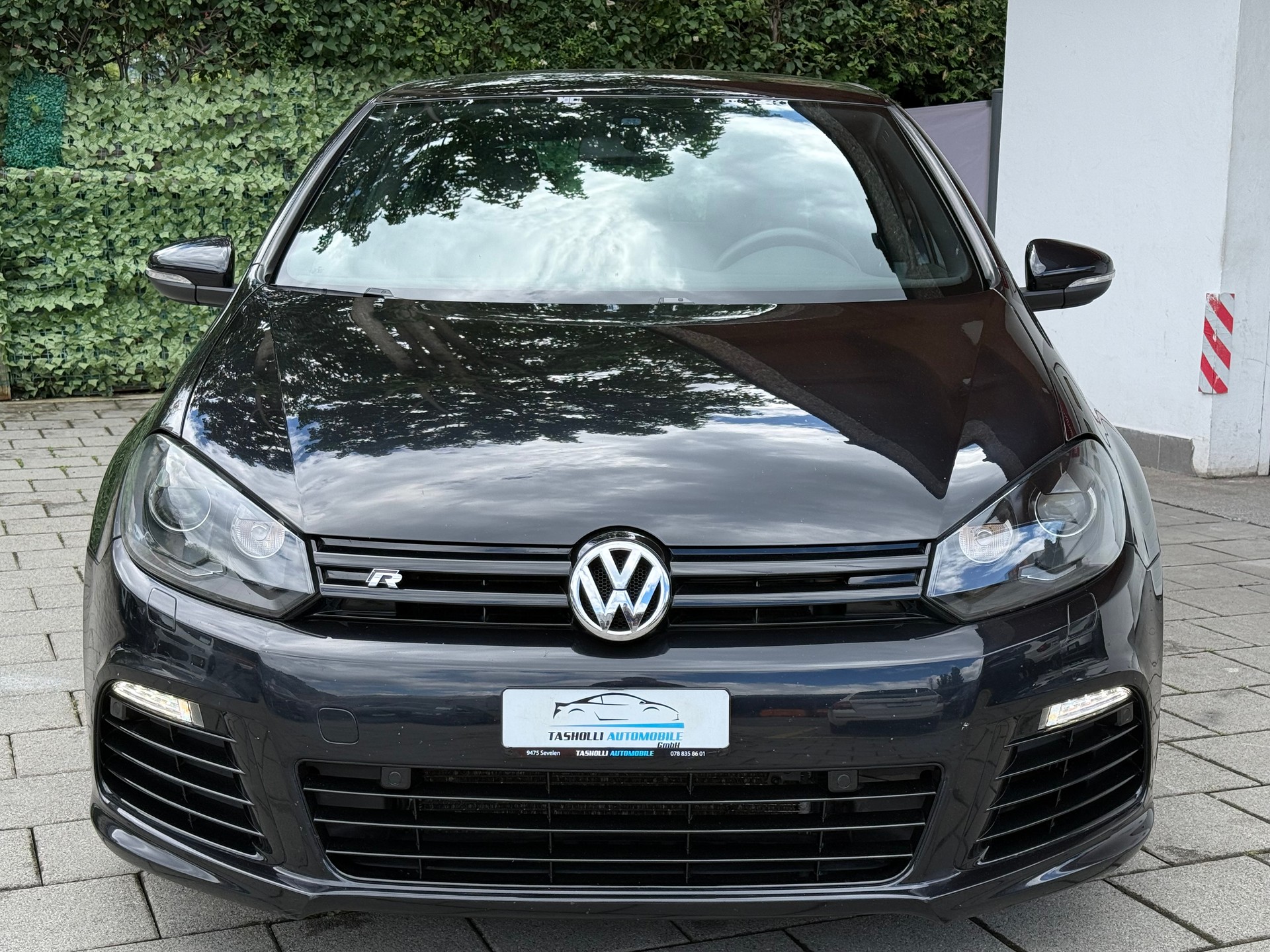 VW Golf 2.0 TSI R 4Motion DSG-image-1